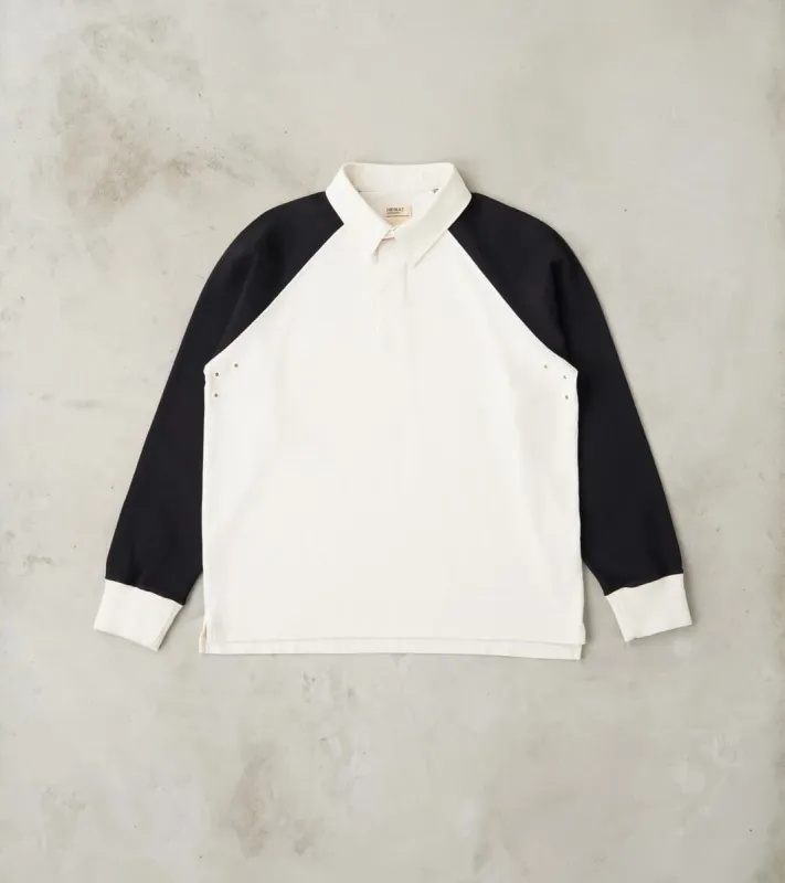 Raglan Rugby - Seashell & Schwarz sold by Division Road