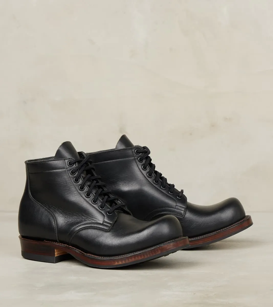 Service Boot - 310 - Split Dainite - Horween Black Wooly CXL sold by Division Road