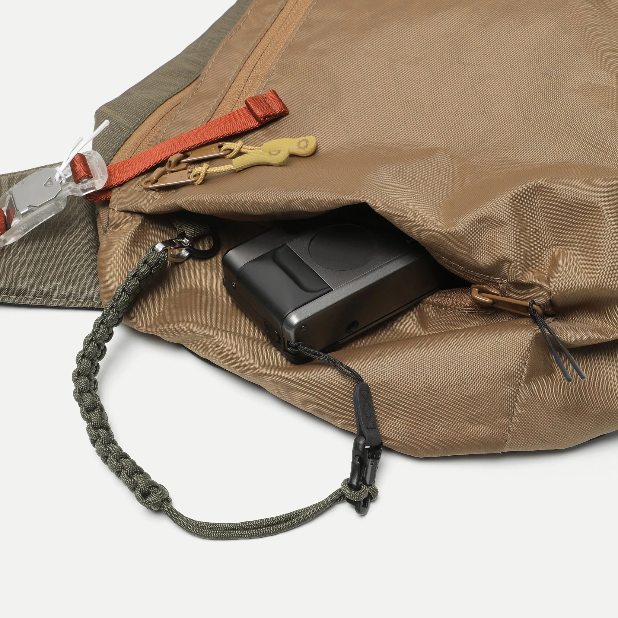 Unit Shoulder Bag - RND Edition - Dyneema - Black sold by DSPTCH product image thumbnail 4