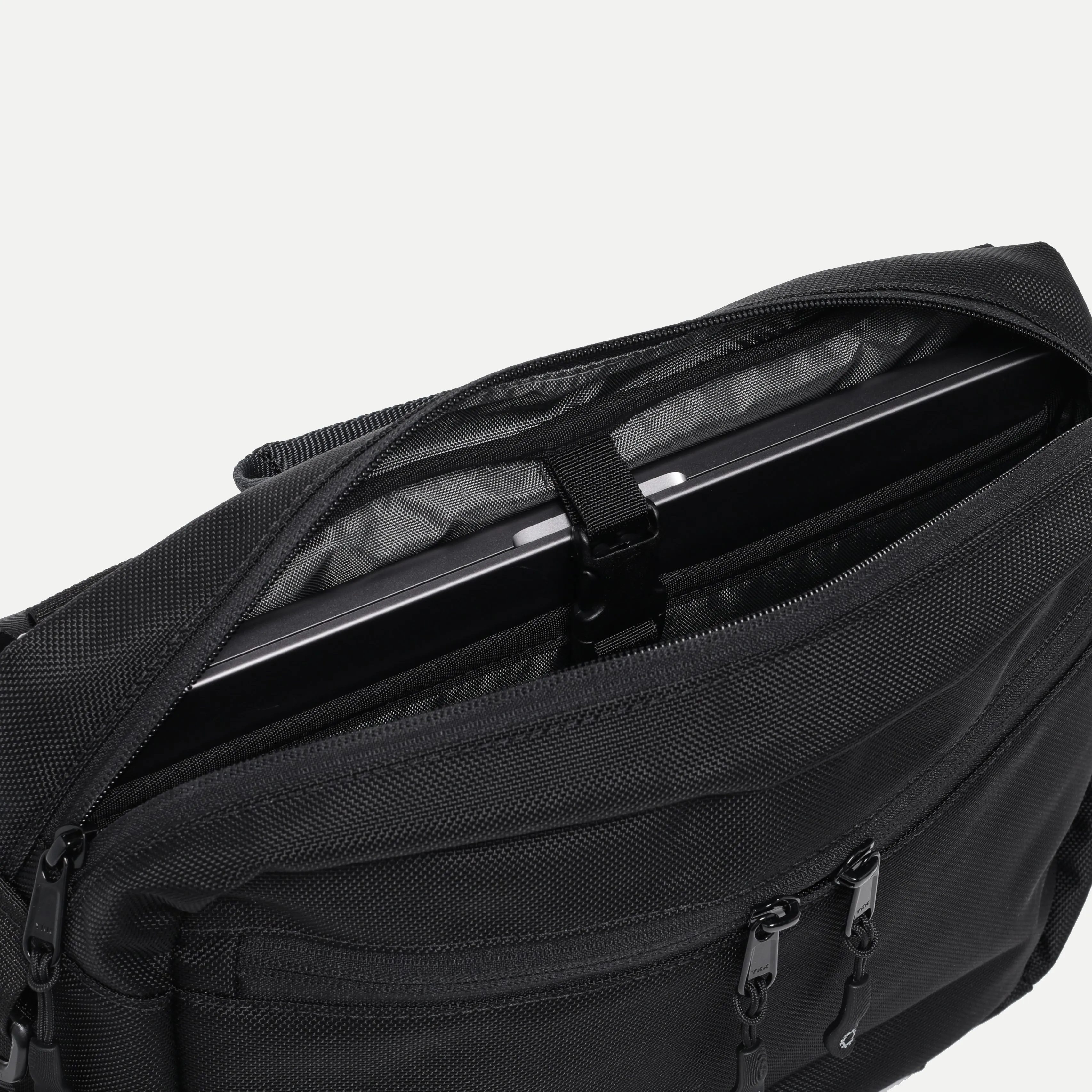 Slingpack - Small - EPX400 sold by DSPTCH product image thumbnail 5
