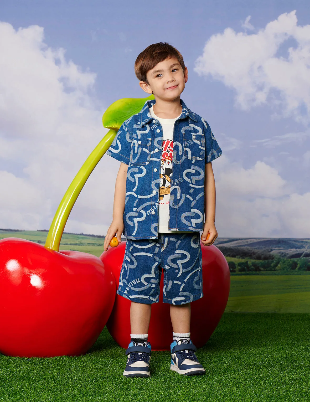 Allover Seagull and Logo Print Regular Fit Denim Shorts sold by Evisu product image thumbnail 3