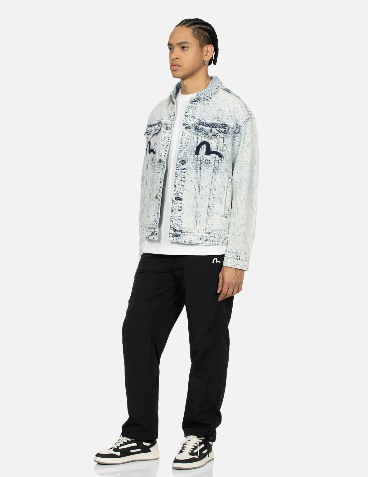 Allover Kamon Jacquard and Seagull Embroidery Loose Fit Denim Jacket sold by Evisu product image thumbnail 3