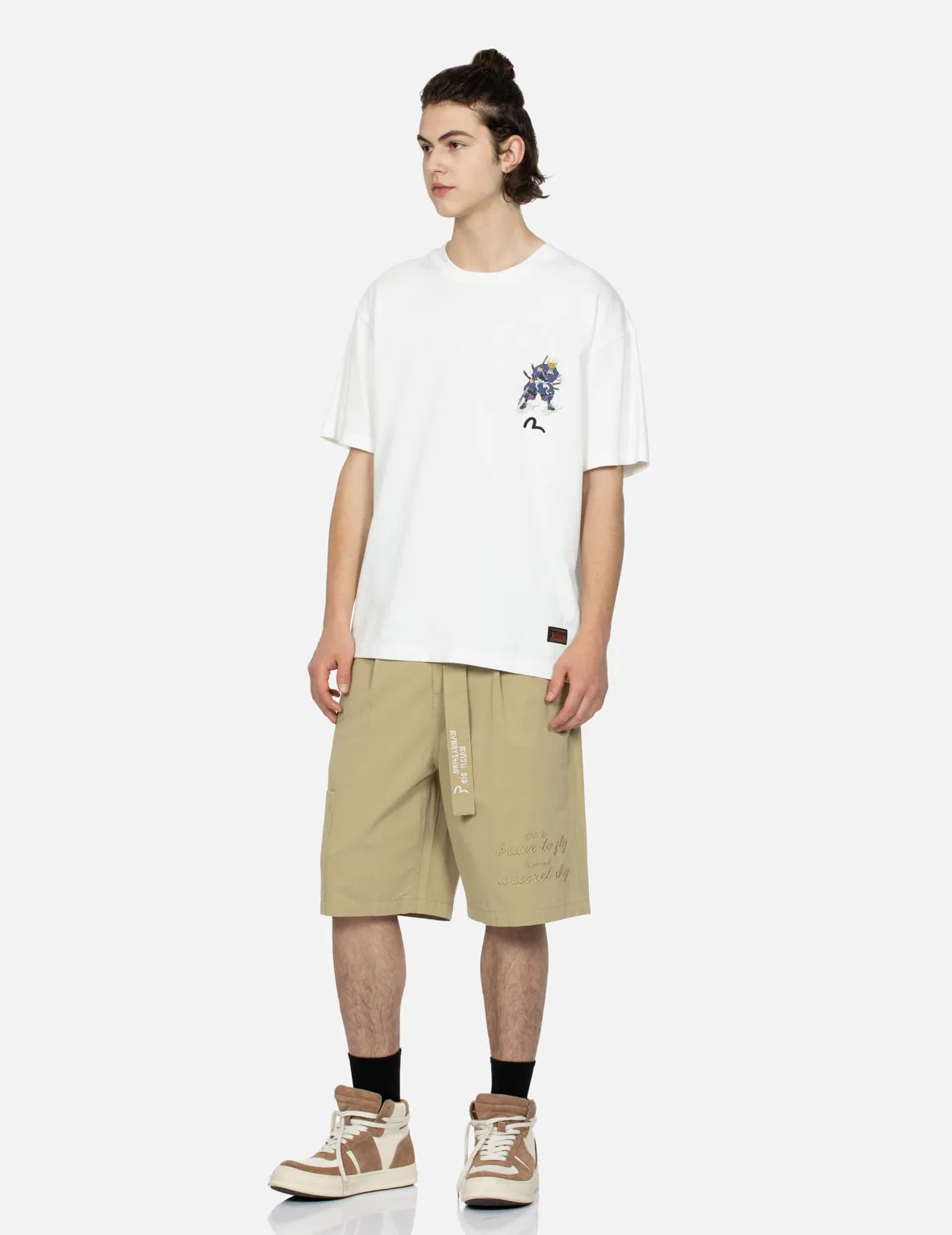 Tone-on-tone Kamon and Slogan Embroidery Cargo Shorts sold by Evisu product image thumbnail 4