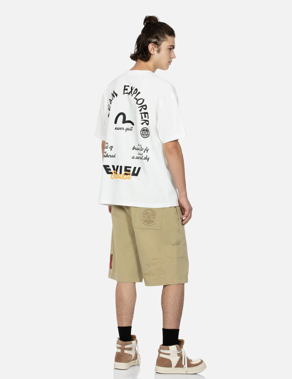 Tone-on-tone Kamon and Slogan Embroidery Cargo Shorts sold by Evisu product image thumbnail 3