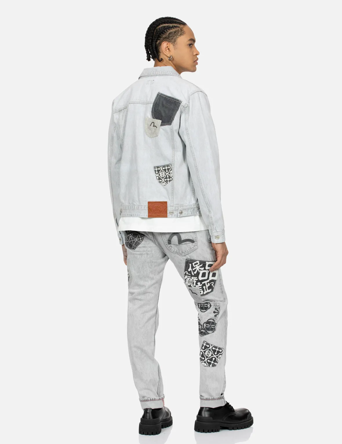 Multi-Pocket Carrot Fit Denim Jeans #2017 sold by Evisu product image thumbnail 2