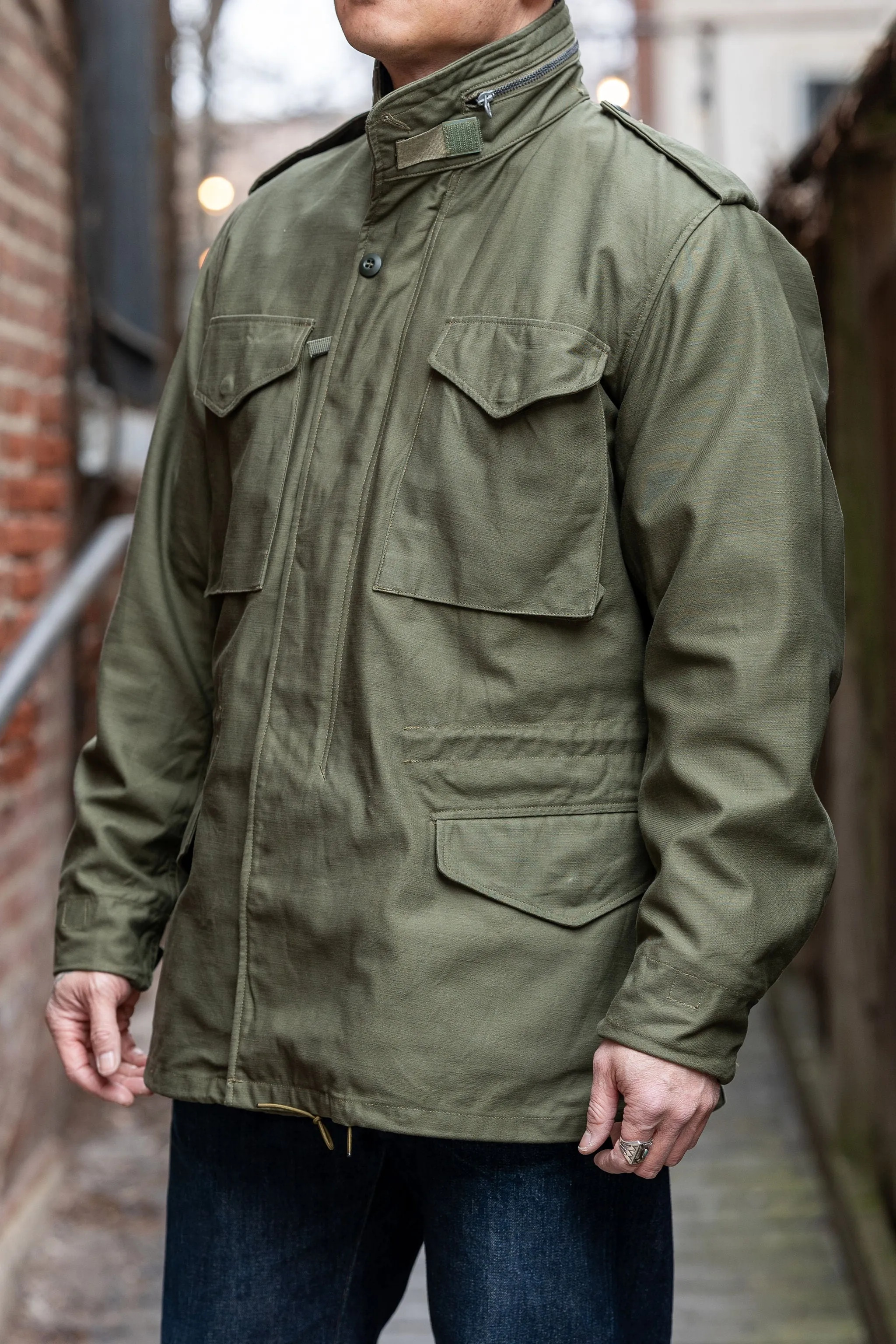 Buzz Rickson's BR11702 Type M-65 - Olive sold by Franklin and Poe product image thumbnail 2