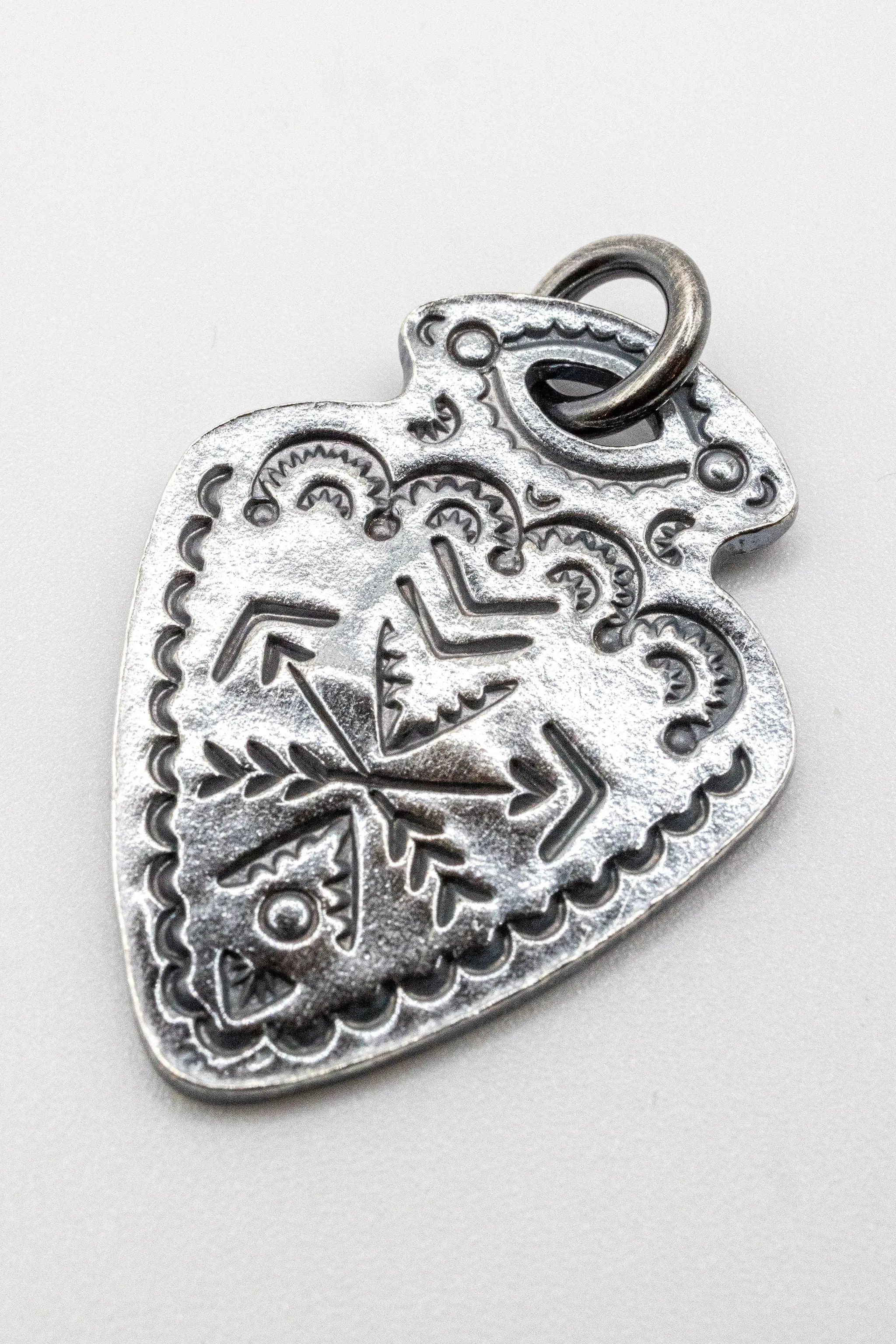 First Arrow's P-579 VFSW Arrow Head Pendant sold by Franklin and Poe