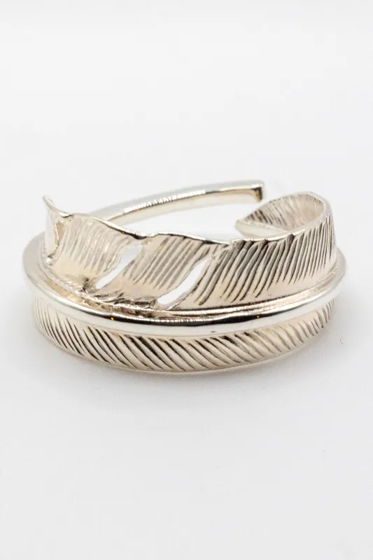 First Arrow's R-119 Kazekiri Feather Ring sold by Franklin and Poe