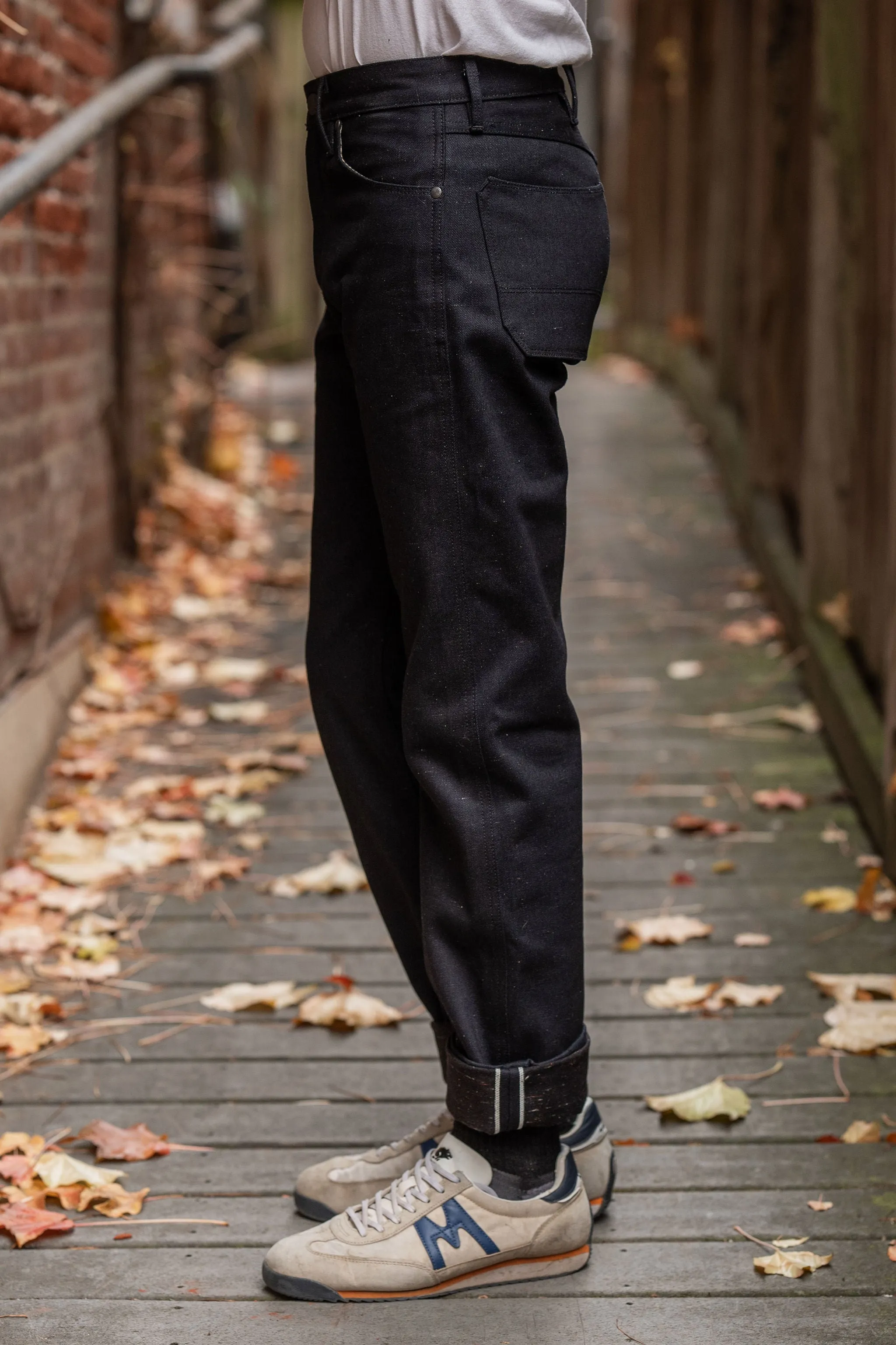 Freenote Cloth Wilkes - 14oz Raw Fleck sold by Franklin and Poe product image thumbnail 2