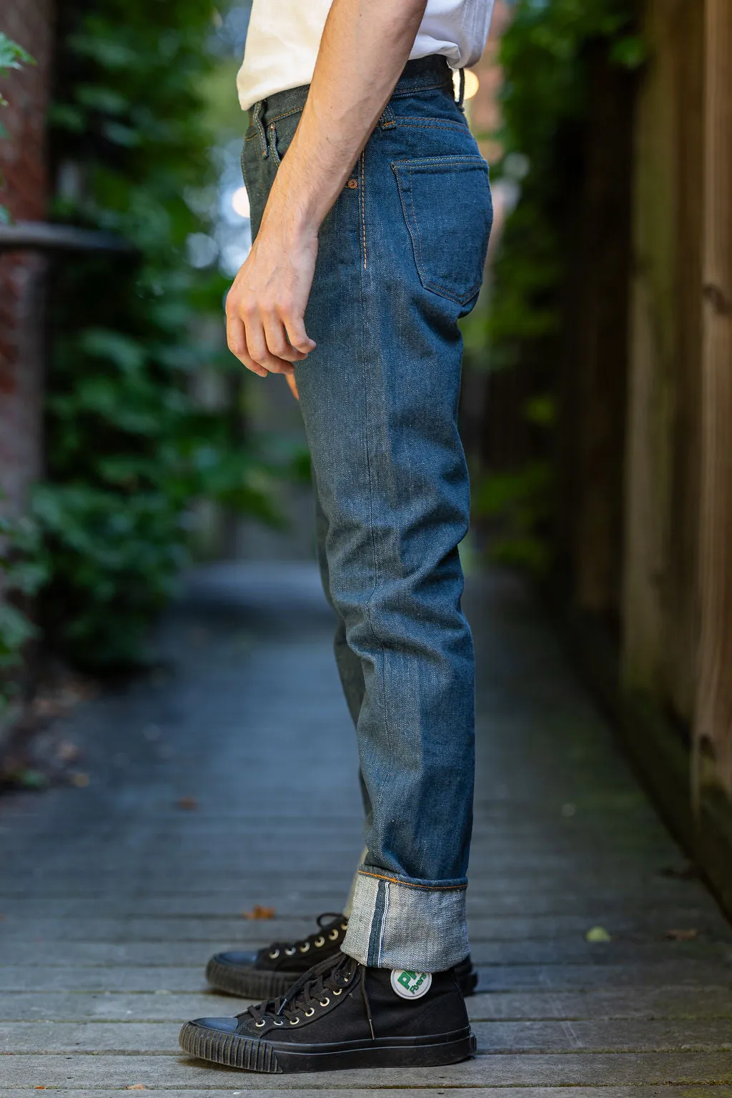 Pure Blue Japan SMBL-019 Relaxed Taper - 14oz Smoky Blue Denim sold by Franklin and Poe product image thumbnail 2