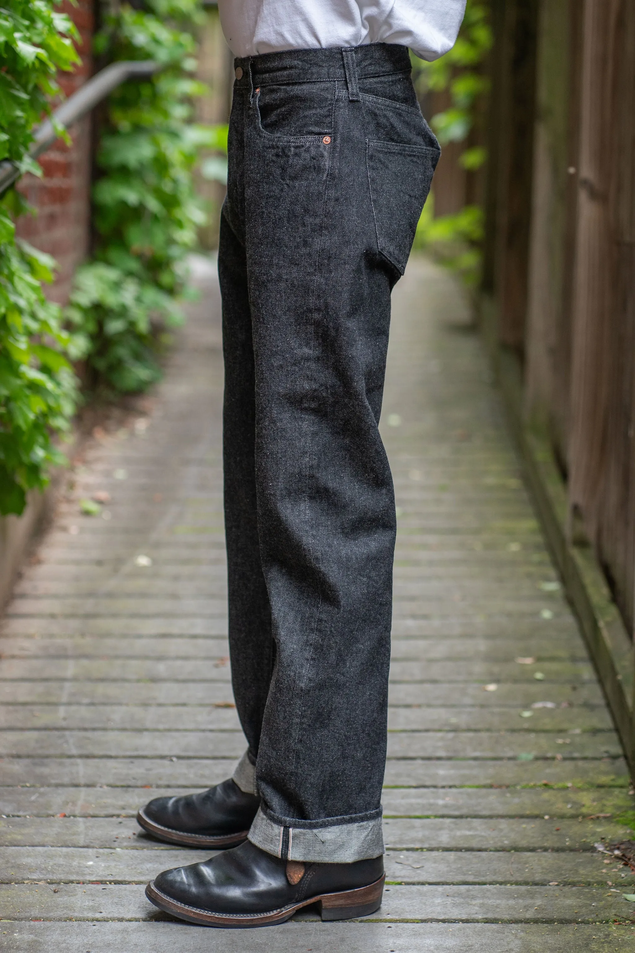 Sugar Cane Lot No. SC42460 1947 Straight Leg - 14.25oz Black Denim sold by Franklin and Poe product image thumbnail 2
