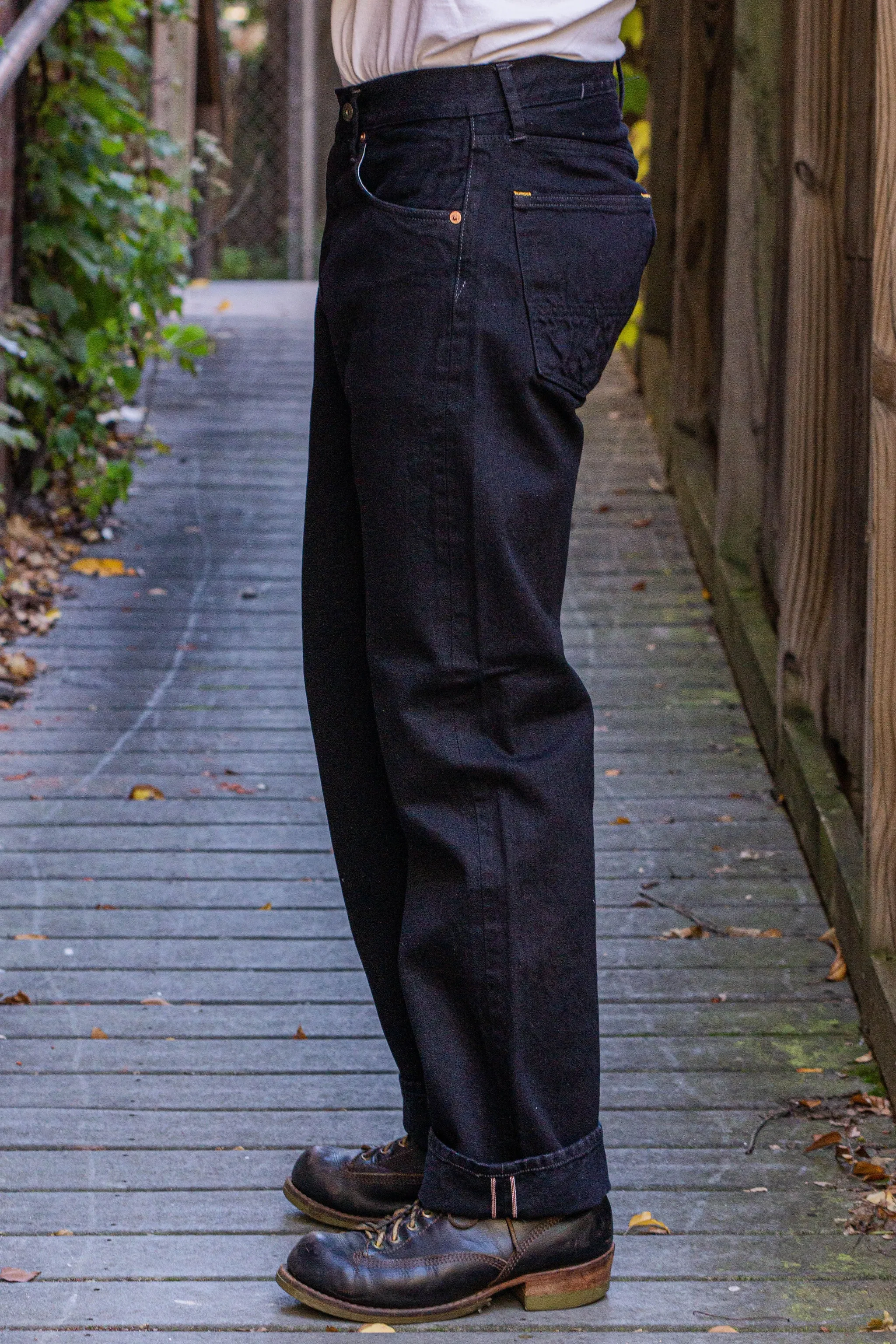 Indigofera Kirk - Gunpowder sold by Franklin and Poe product image thumbnail 2