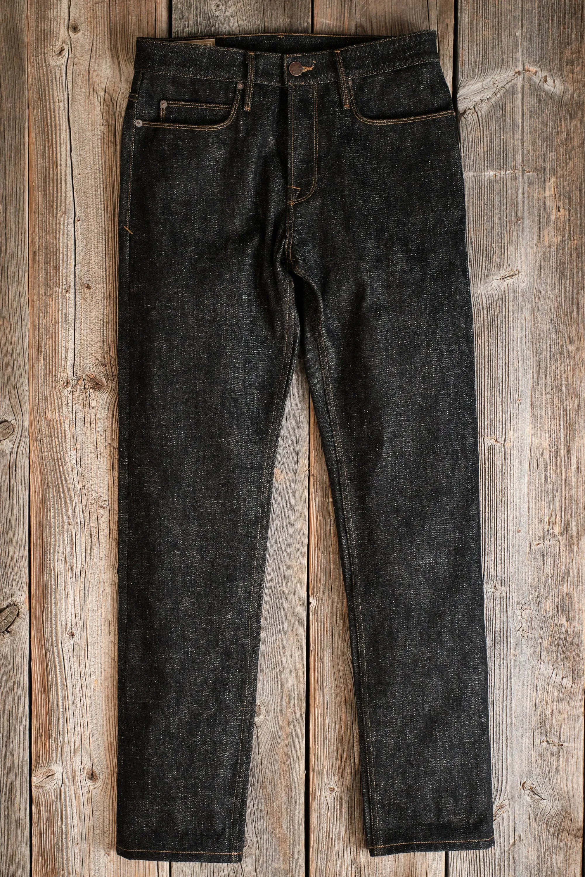 Freenote Cloth Portola - 17oz Black White Slub sold by Franklin and Poe product image thumbnail 4