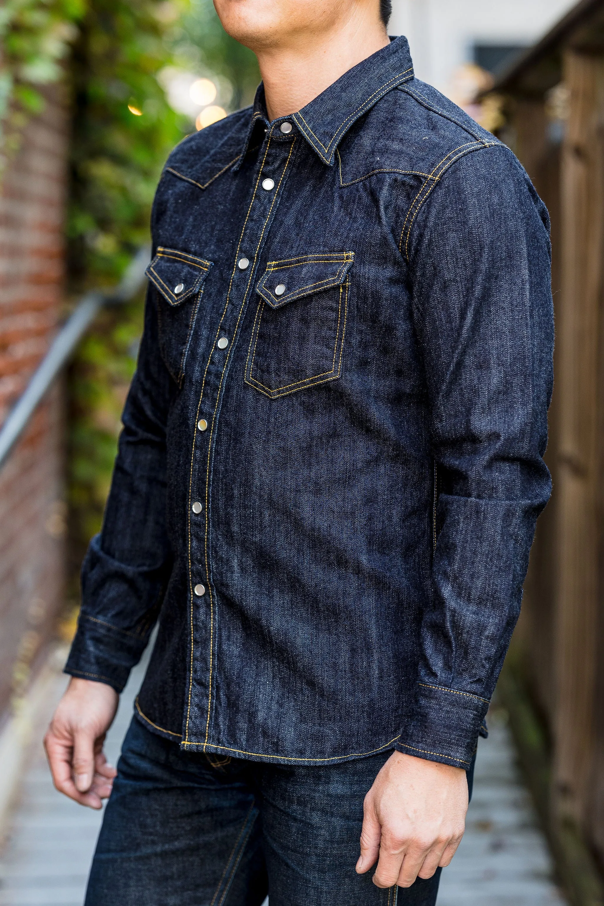 The Flat Head FN-SDW-001L Denim Western Shirt - 10oz Selvedge Denim sold by Franklin and Poe product image thumbnail 2