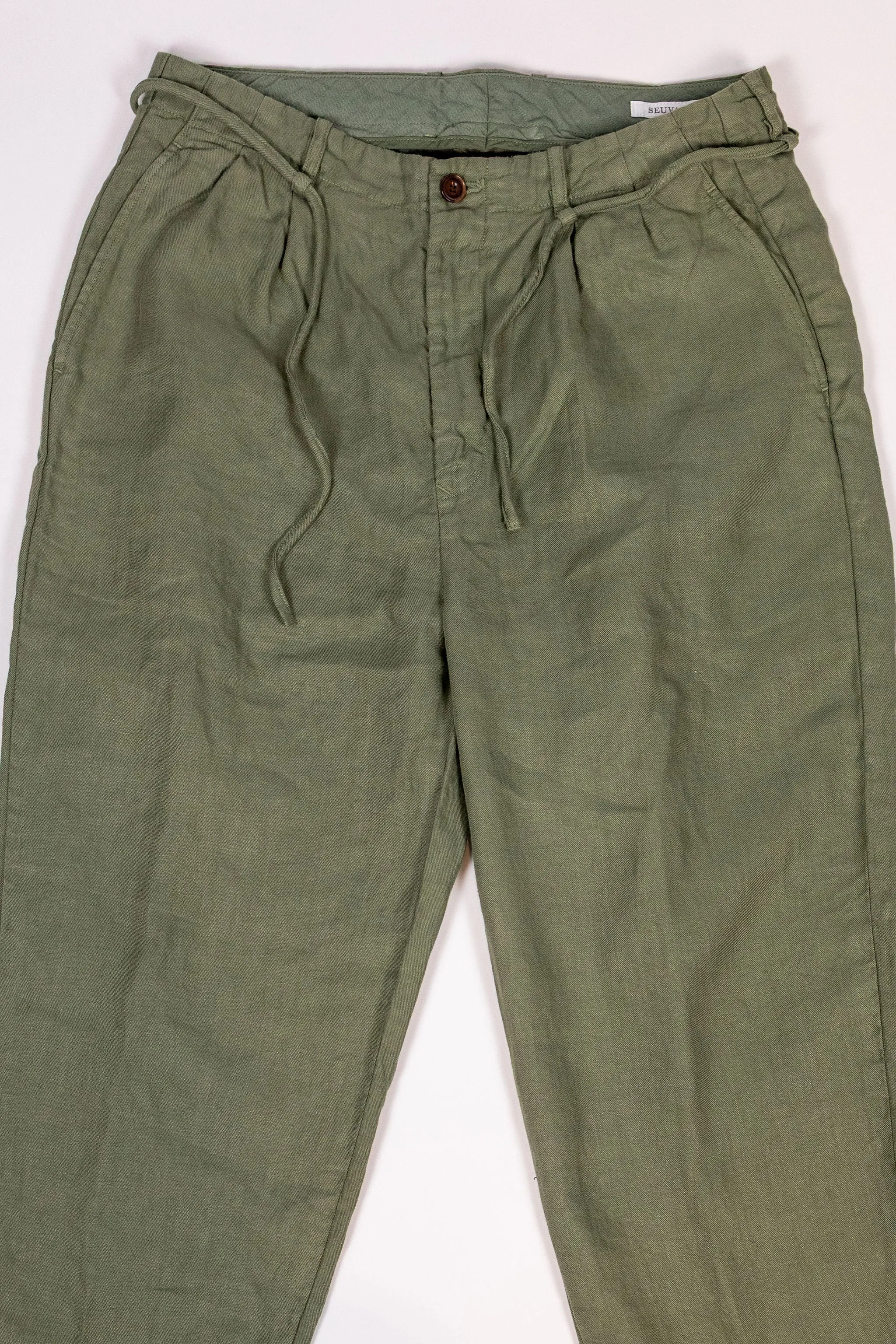 Seuvas Linen Tapered 2-Tuck Pants - Olive sold by Franklin and Poe product image thumbnail 4