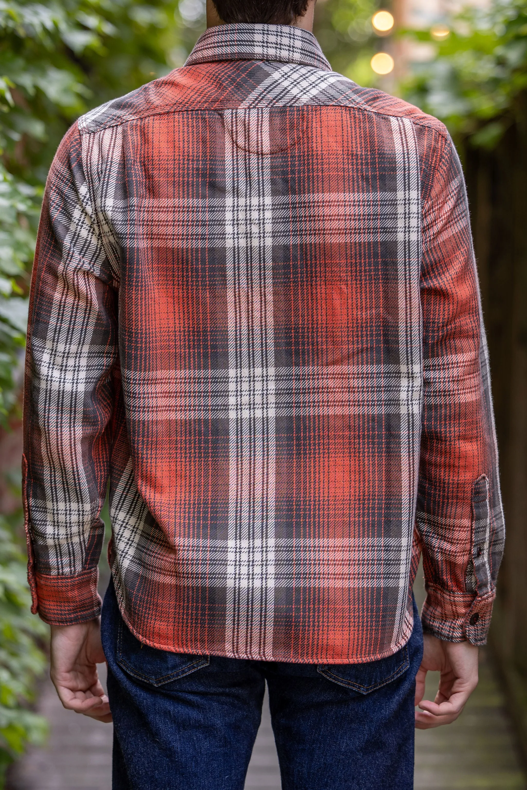 Freenote Cloth Wells - Ibis Red sold by Franklin and Poe product image thumbnail 3