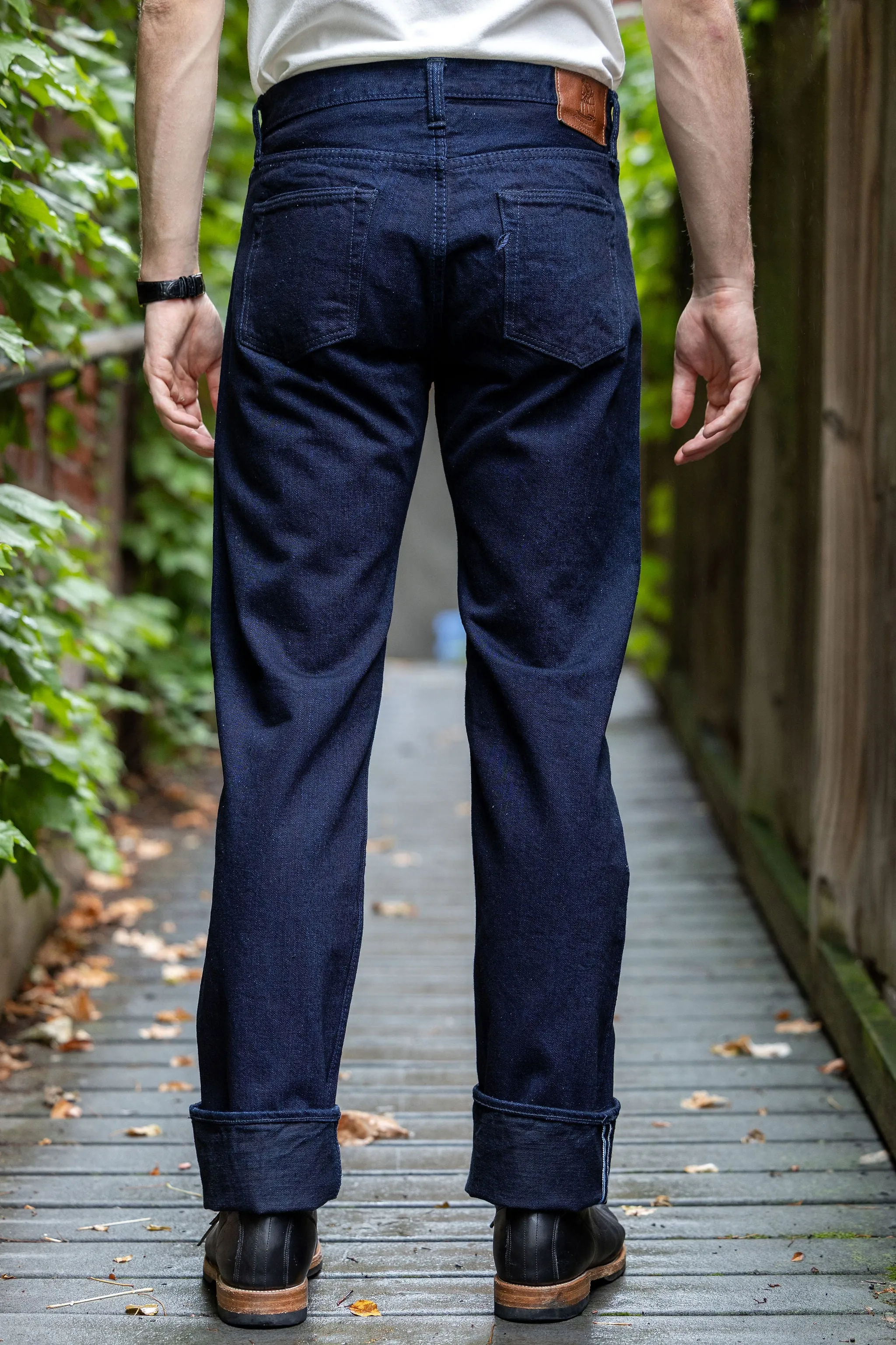 Pure Blue Japan XX-003-IDBK Regular Straight - 14oz Indigo x Black Denim (Rinsed) sold by Franklin and Poe product image thumbnail 3