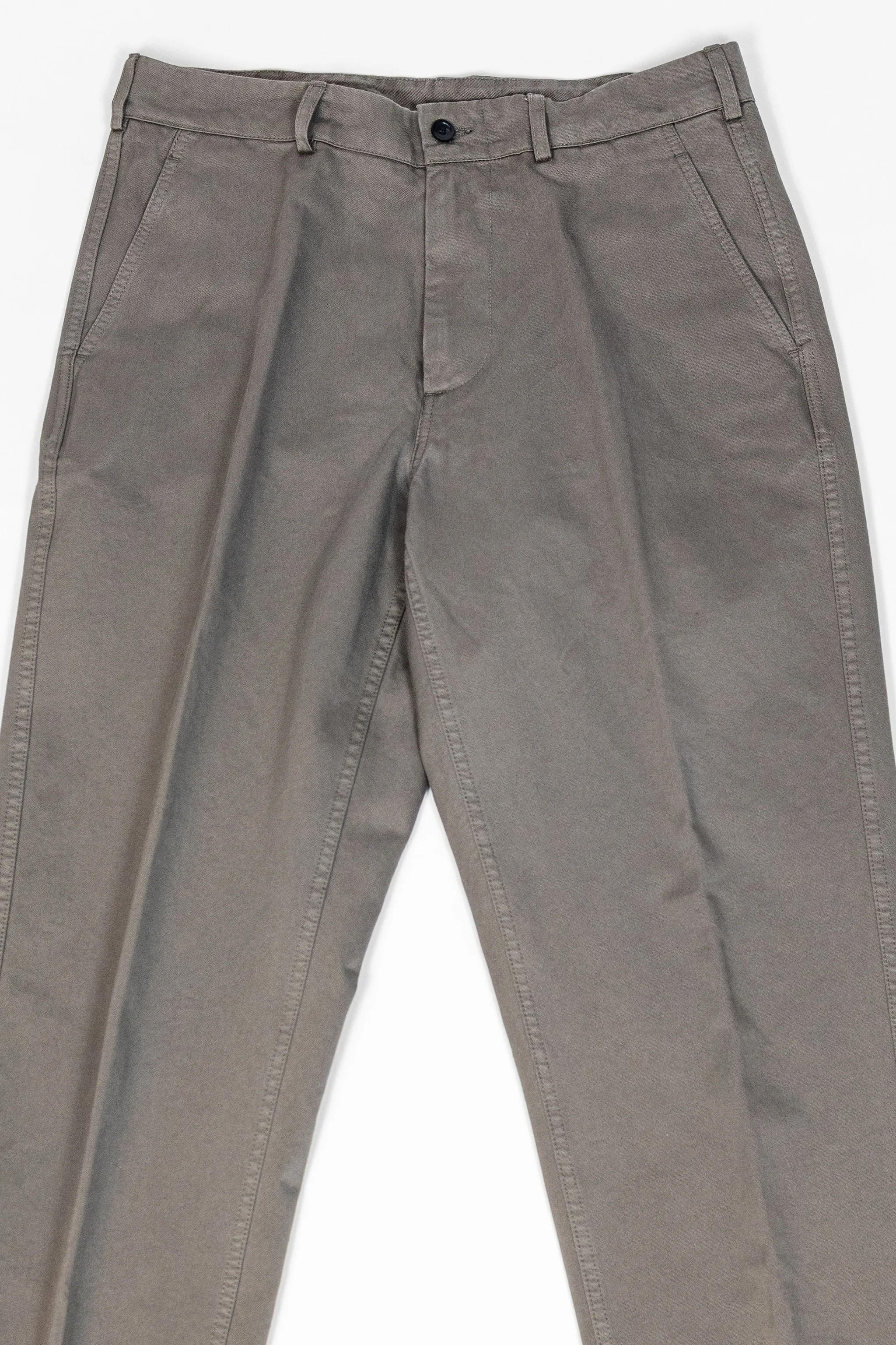 Knickerbocker Canal Tapered TwillForm Pant - Granite sold by Franklin and Poe product image thumbnail 4