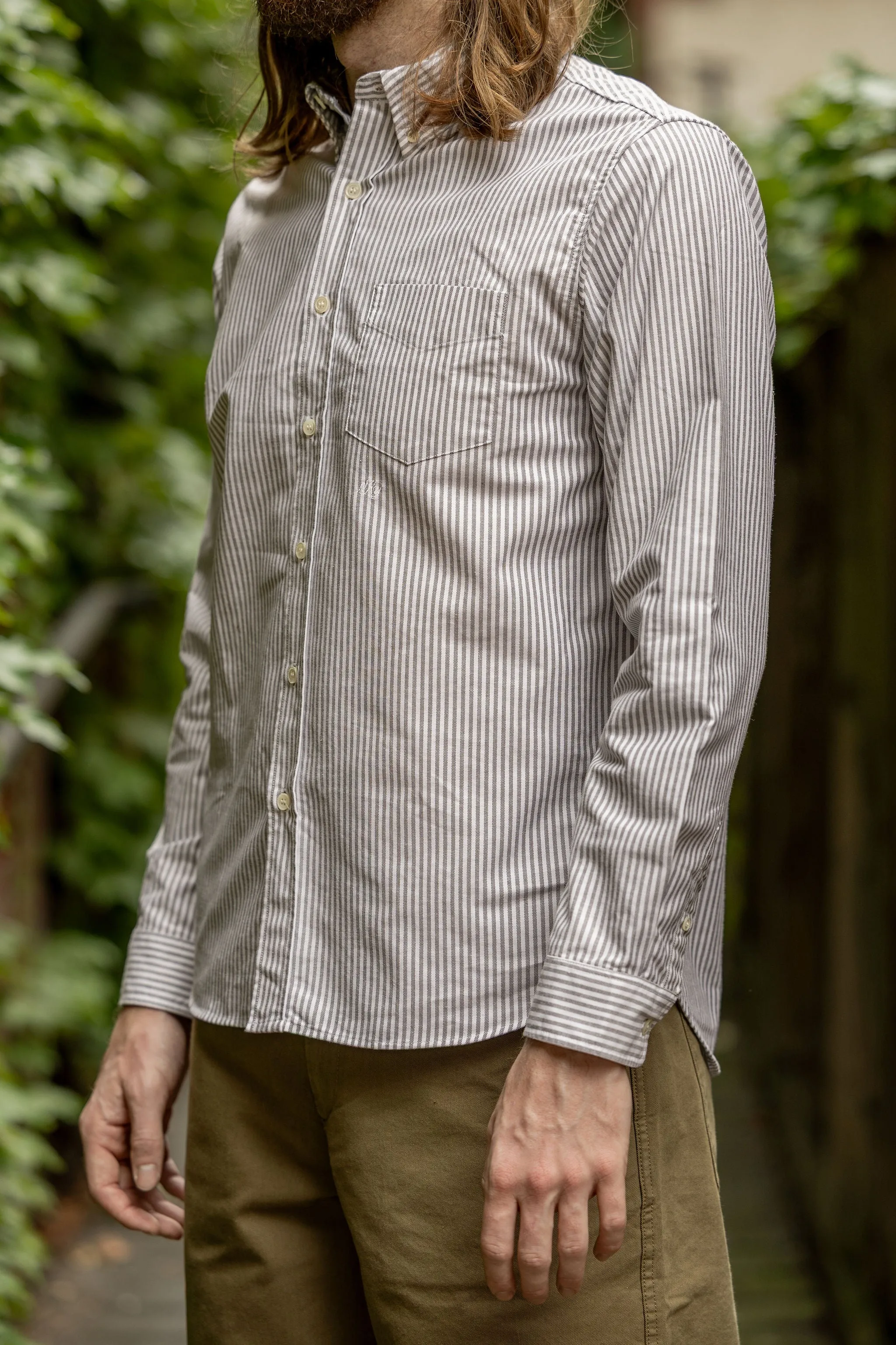 Knickerbocker "Beefy" Cotton Oxford - Brown Stripe sold by Franklin and Poe product image thumbnail 2