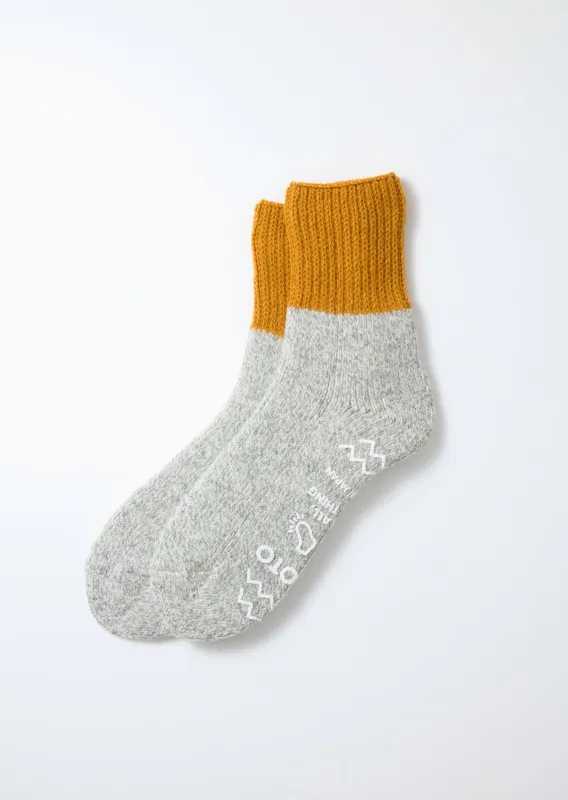 RoToTo R1618 Retro Winter Room Socks - Gold sold by Franklin and Poe