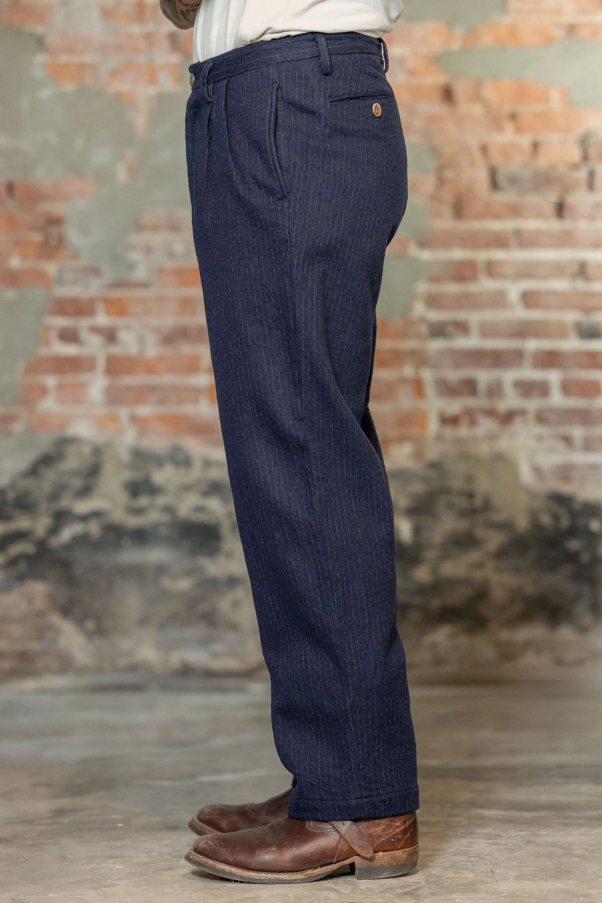 Seuvas C/W 2-Tuck Trousers - Navy sold by Franklin and Poe product image thumbnail 2