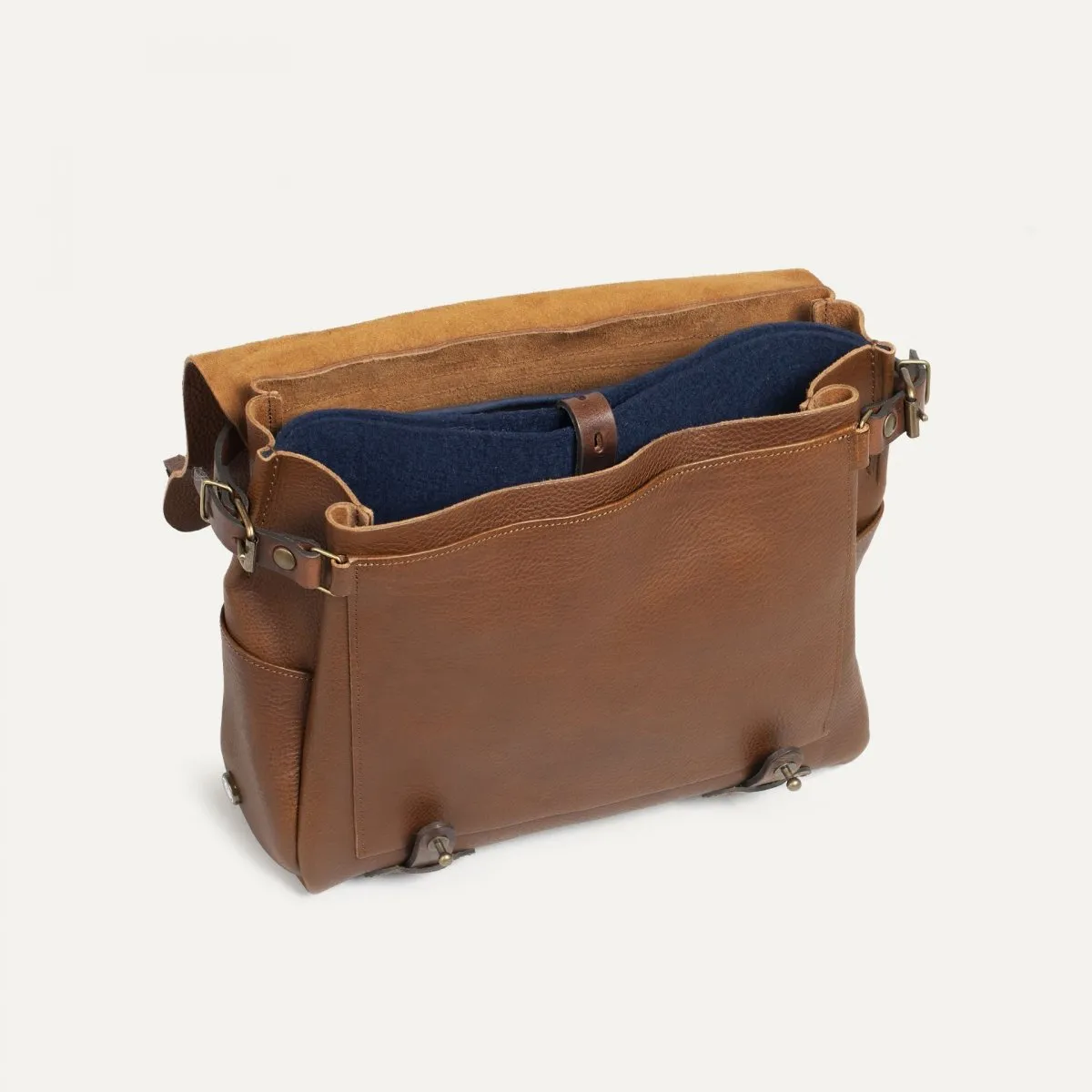 Bleu de Chauffe Postman Bag Eclair M - Cuba Libre sold by Franklin and Poe product image thumbnail 3