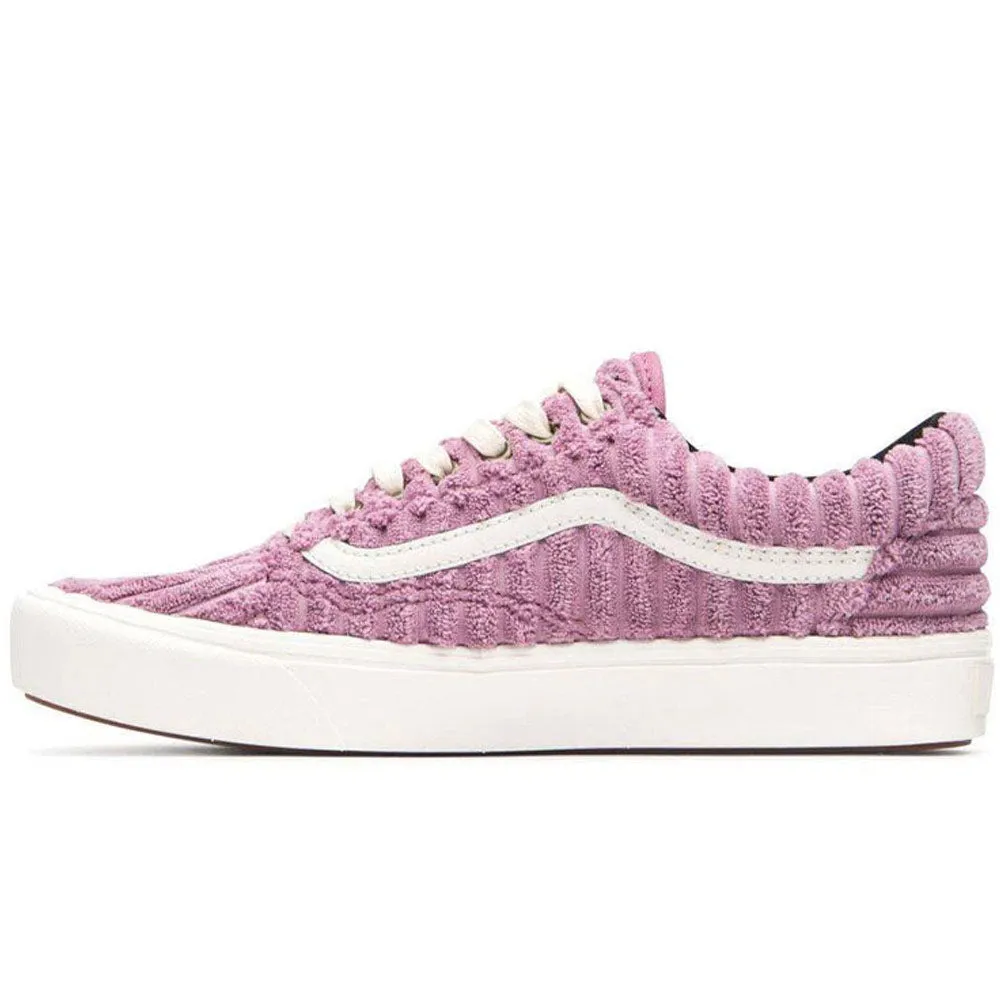 Vans | Vans Old Skool Comfy Cush 'Jumbo Corduroy' sold by Hatchet Outdoor Supply Co product image thumbnail 2