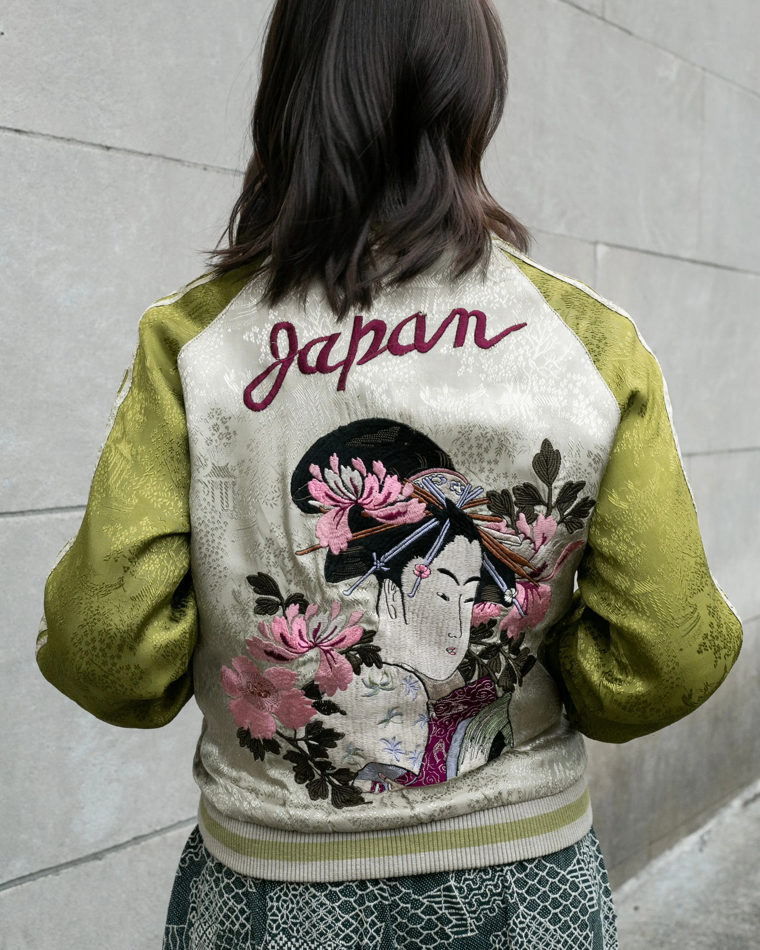 Japanese Repro Souvenir Jacket, Reversible, Black, Woman and Fish - S sold by Kiriko product image thumbnail 3
