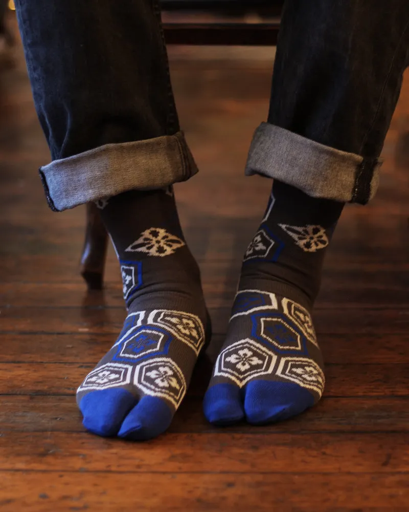Wa Modern, Tabi Socks, Crew, Kikkou, Grey and Blue (M/L) sold by Kiriko