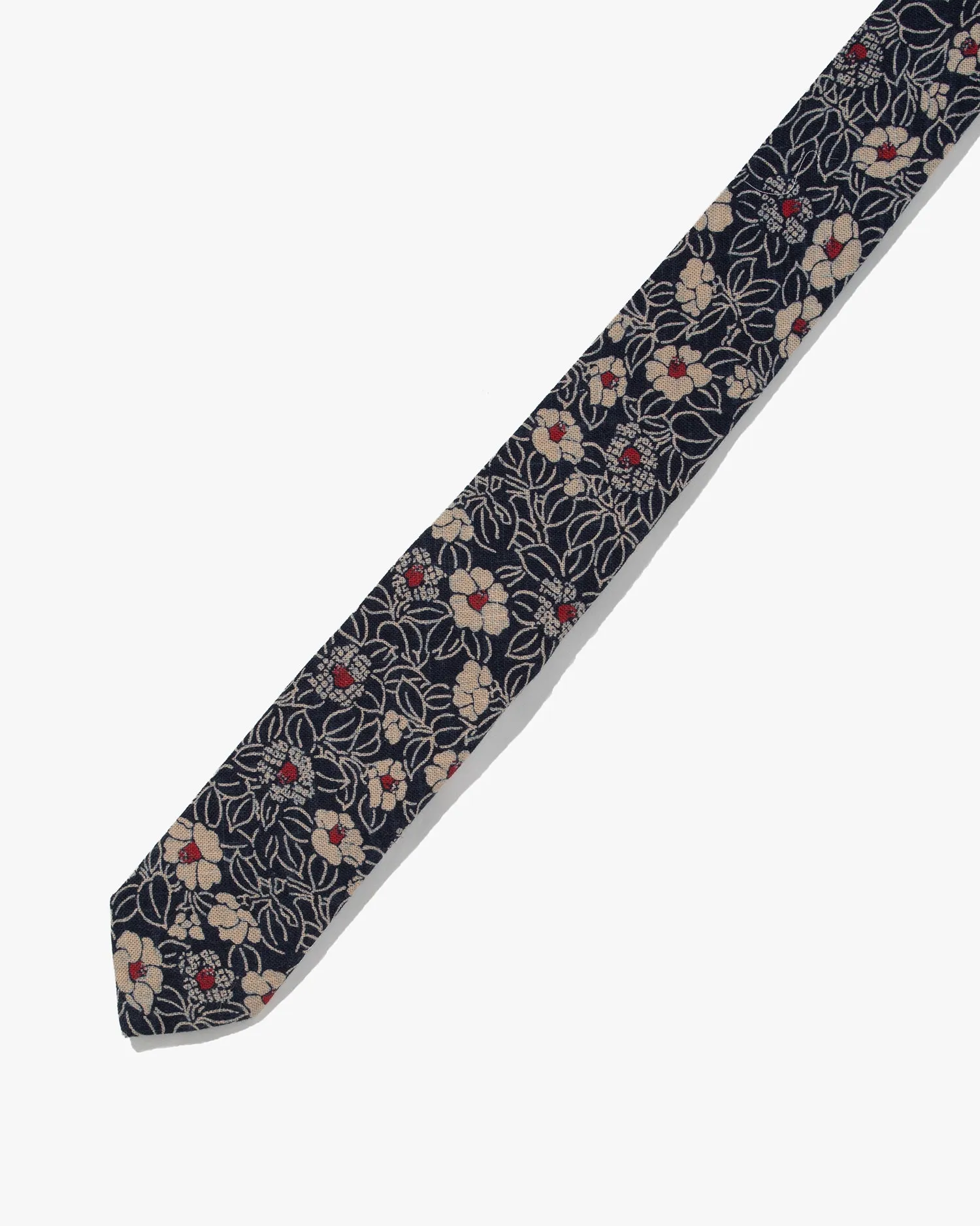 Kiriko Original Tie, Classic, Small Tsubaki sold by Kiriko product image thumbnail 3
