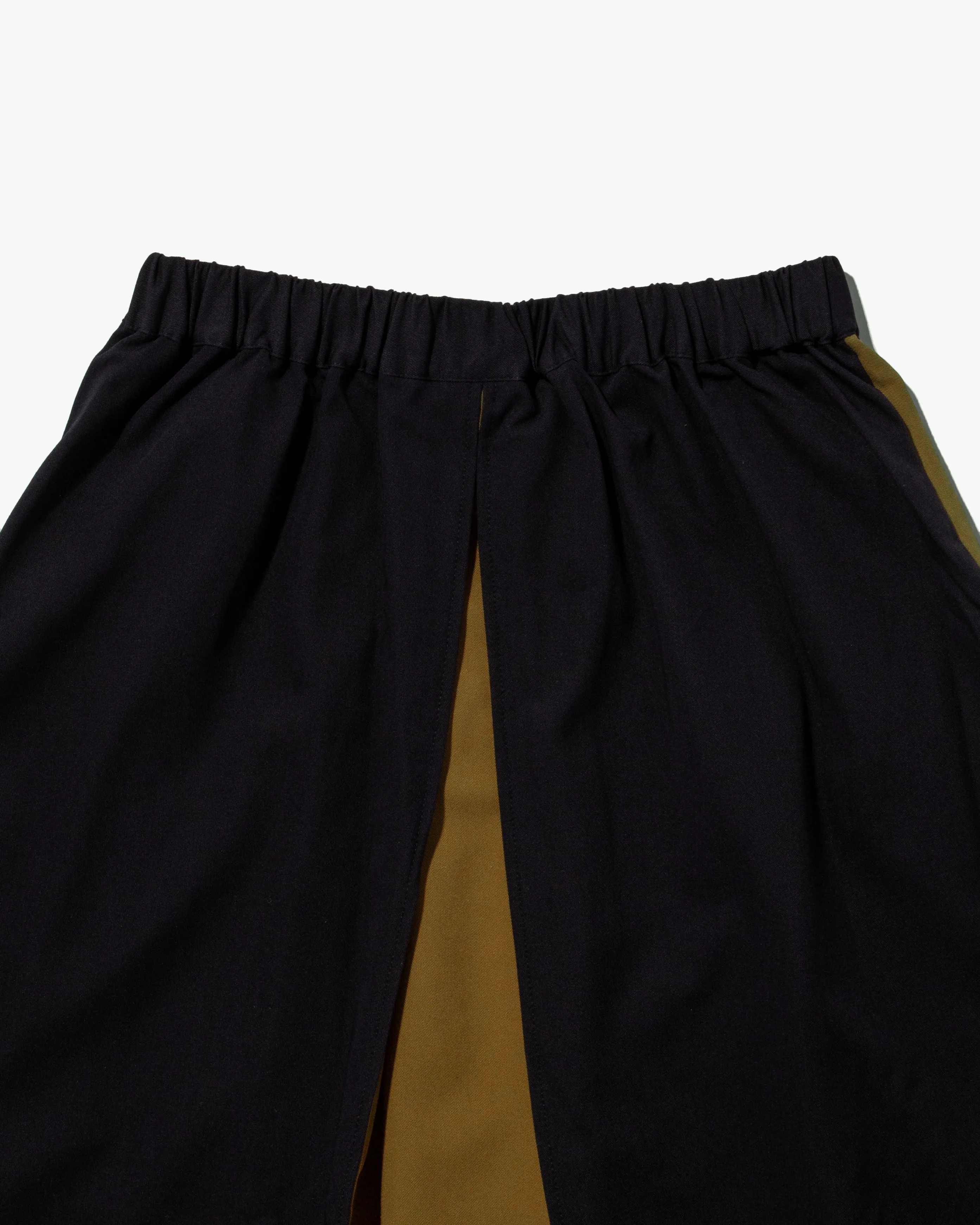 Wa-Modern Pleated Skirt, Black and Green sold by Kiriko product image thumbnail 5