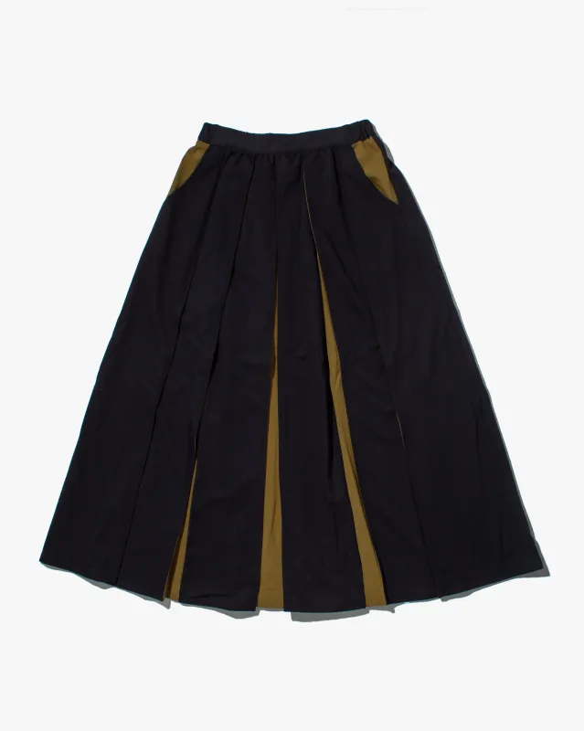 Wa-Modern Pleated Skirt, Black and Green sold by Kiriko