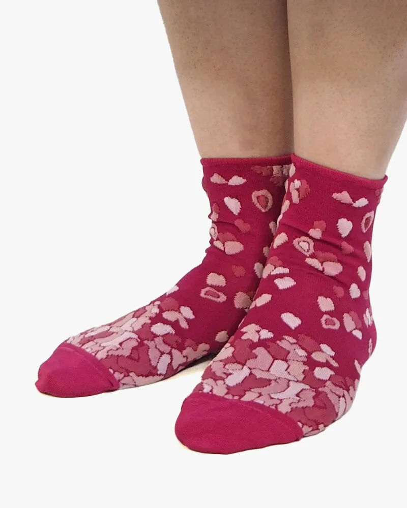 Debby Co., Ankle Socks, Andé Collection, Hot Pink Hearts sold by Kiriko product image thumbnail 2