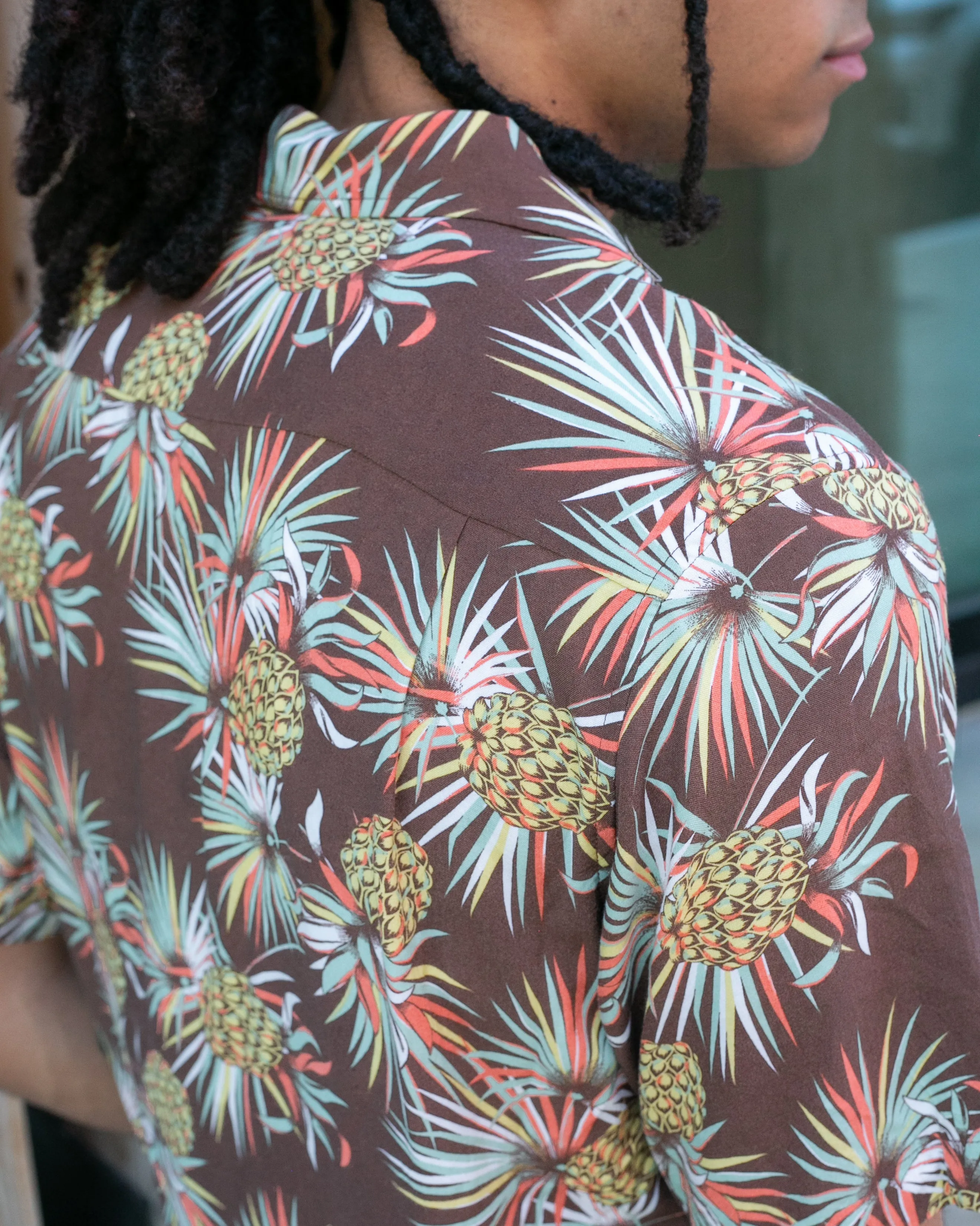Japanese Repro, Short Sleeve Aloha Shirt, Kaluluwa Brand, Brown with Yellow and Green Pineapples sold by Kiriko product image thumbnail 4