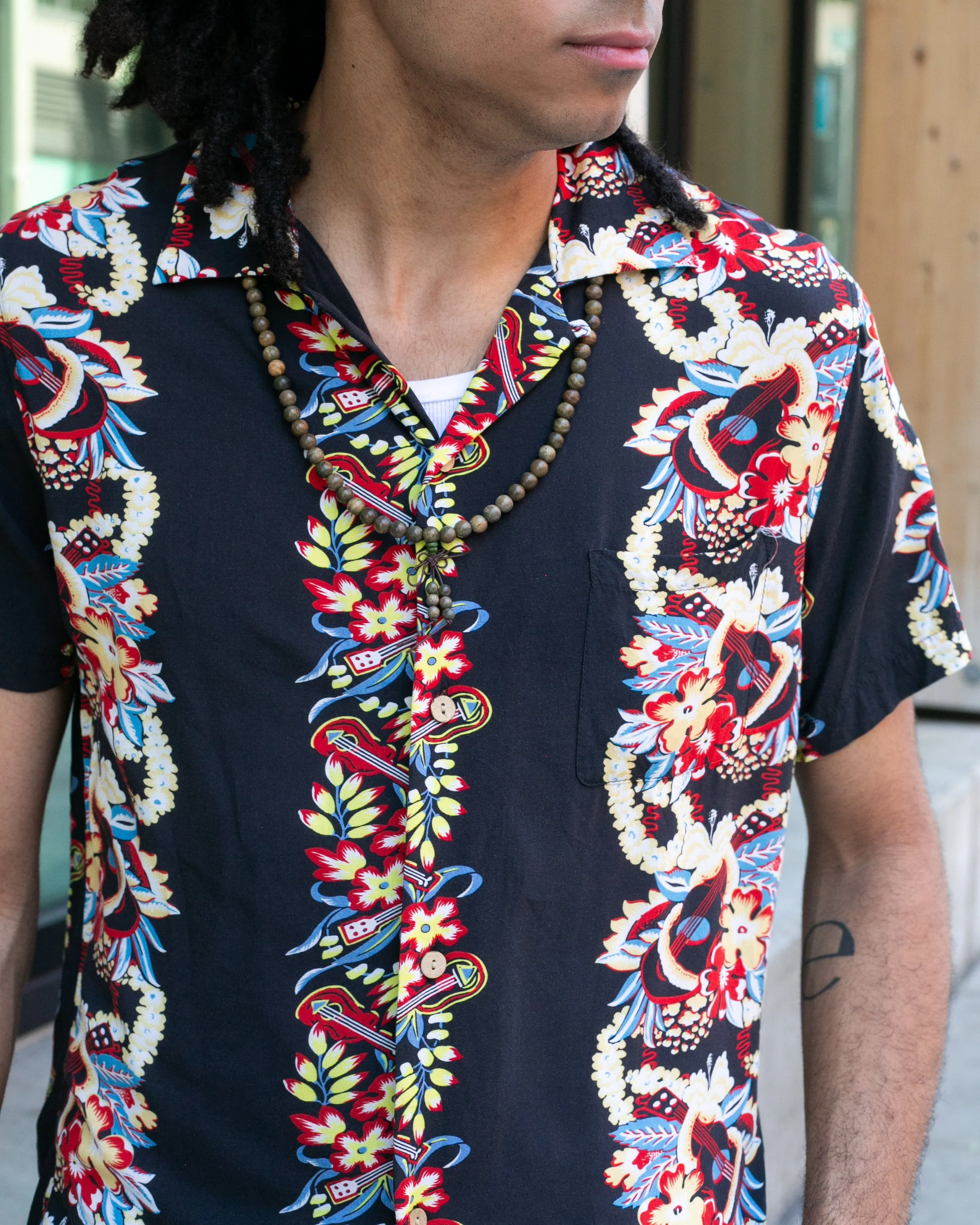 Japanese Repro, Short Sleeve Aloha Shirt, Houston Co. Brand, Black Shima with Red and Yellow Floral sold by Kiriko product image thumbnail 2