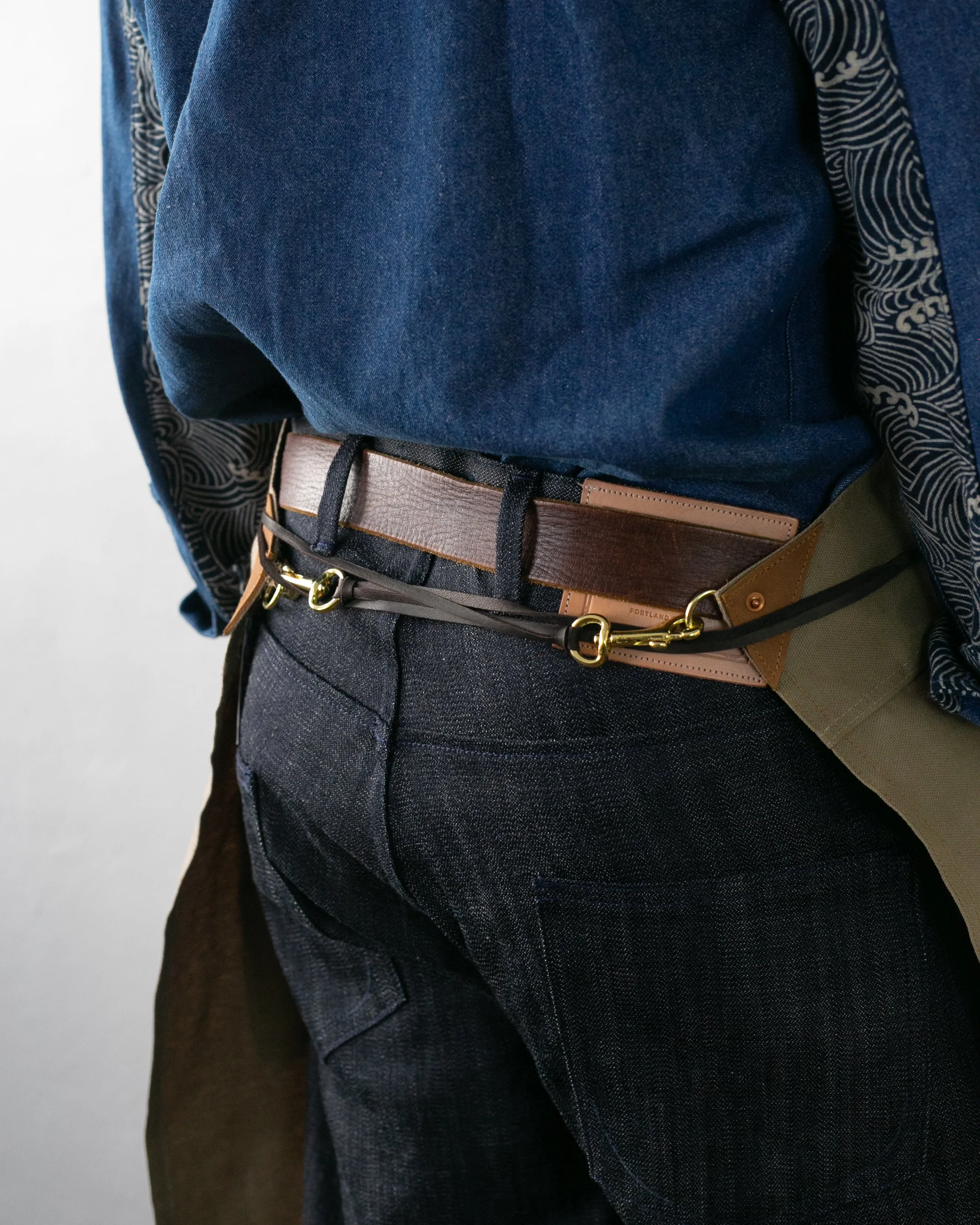 Kokoro Original Work Apron, Full, Canvas Two-Tone, Navy Pocket on Beige sold by Kiriko product image thumbnail 4