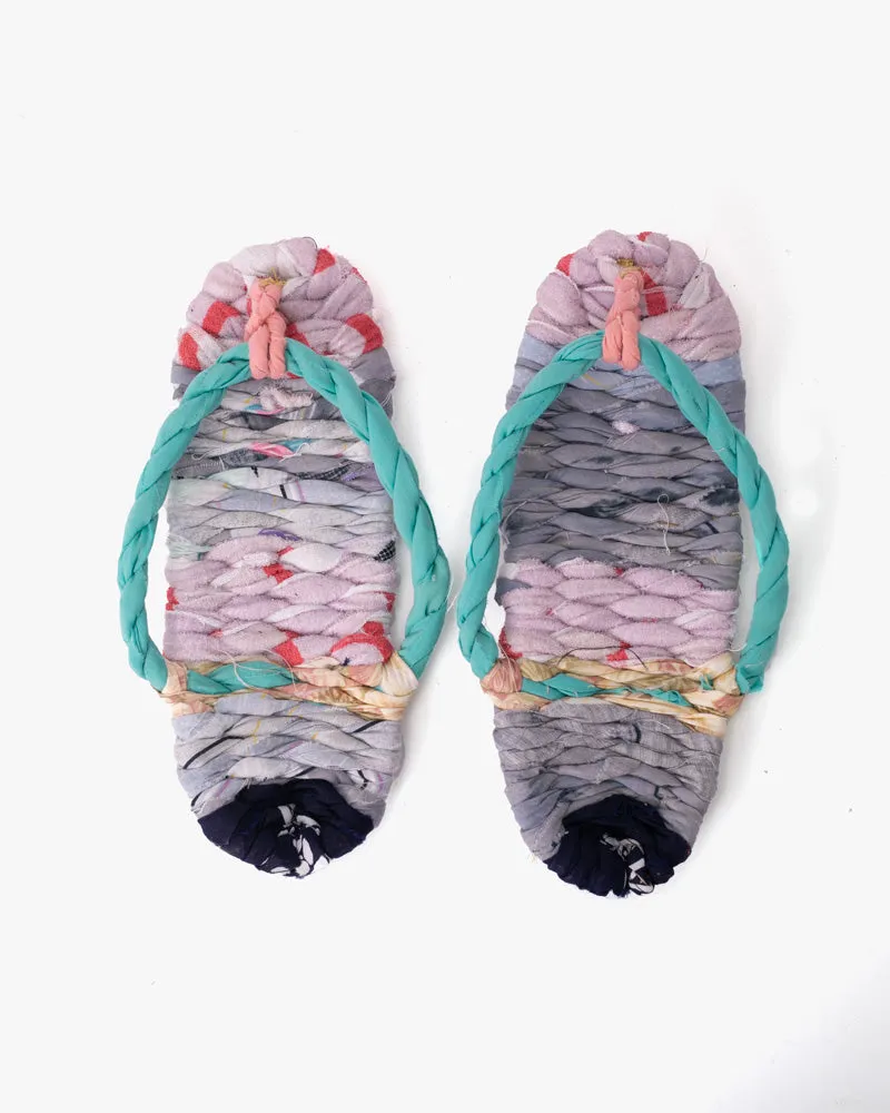 Matsunoya Kid's Hand Woven Waraji Slippers (S/M) sold by Kiriko