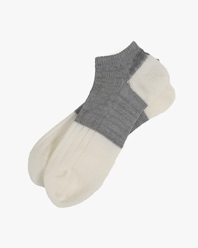 Knitwin, Ankle Socks, Linen and Cotton, Oslo Cave Gray sold by Kiriko