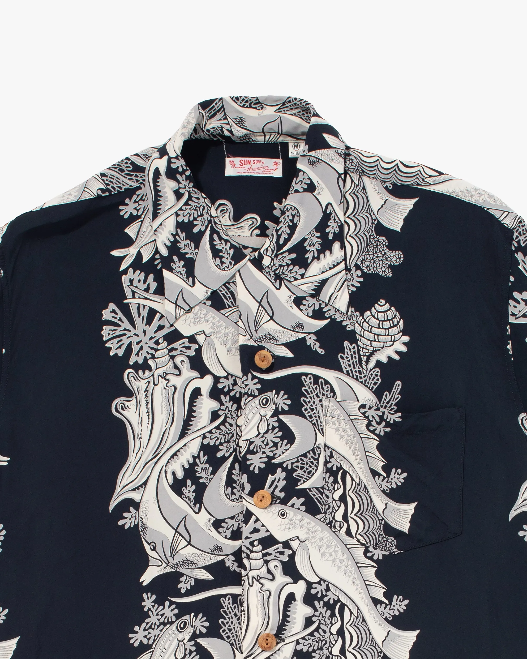 Japanese Repro, Short Sleeve Aloha Shirt, Sun Surf, Navy with Fish - M sold by Kiriko product image thumbnail 2