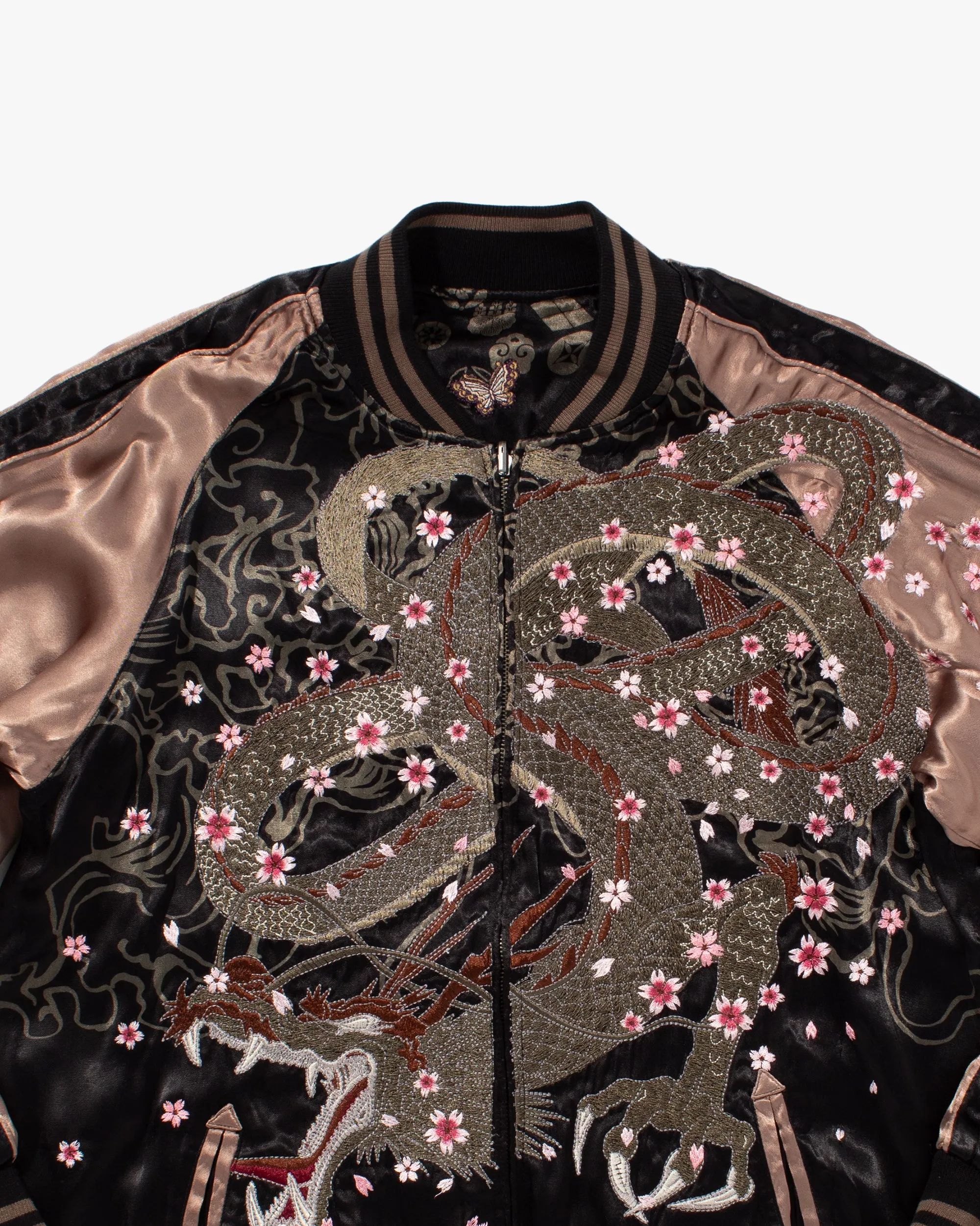Japanese Repro Souvenir Jacket, Reversible, Embroidered Animals and Multi Crest Pattern - XL sold by Kiriko product image thumbnail 4