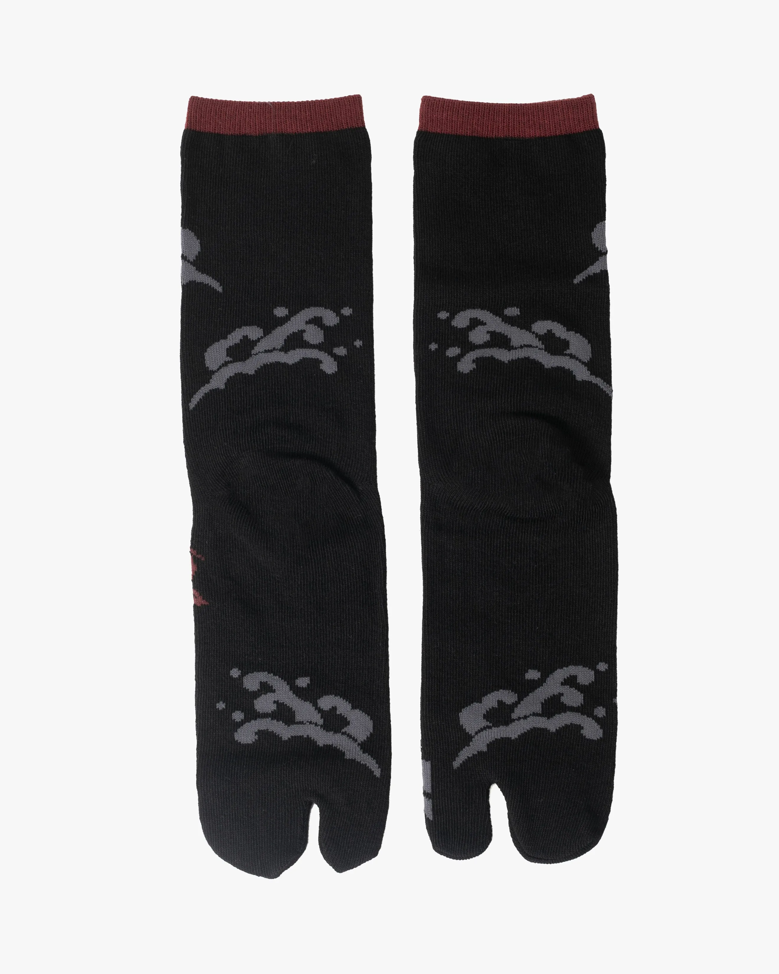 Kurochiku, Tabi Socks, Crew, Black, Gray and Red Koi - M/L sold by Kiriko product image thumbnail 2