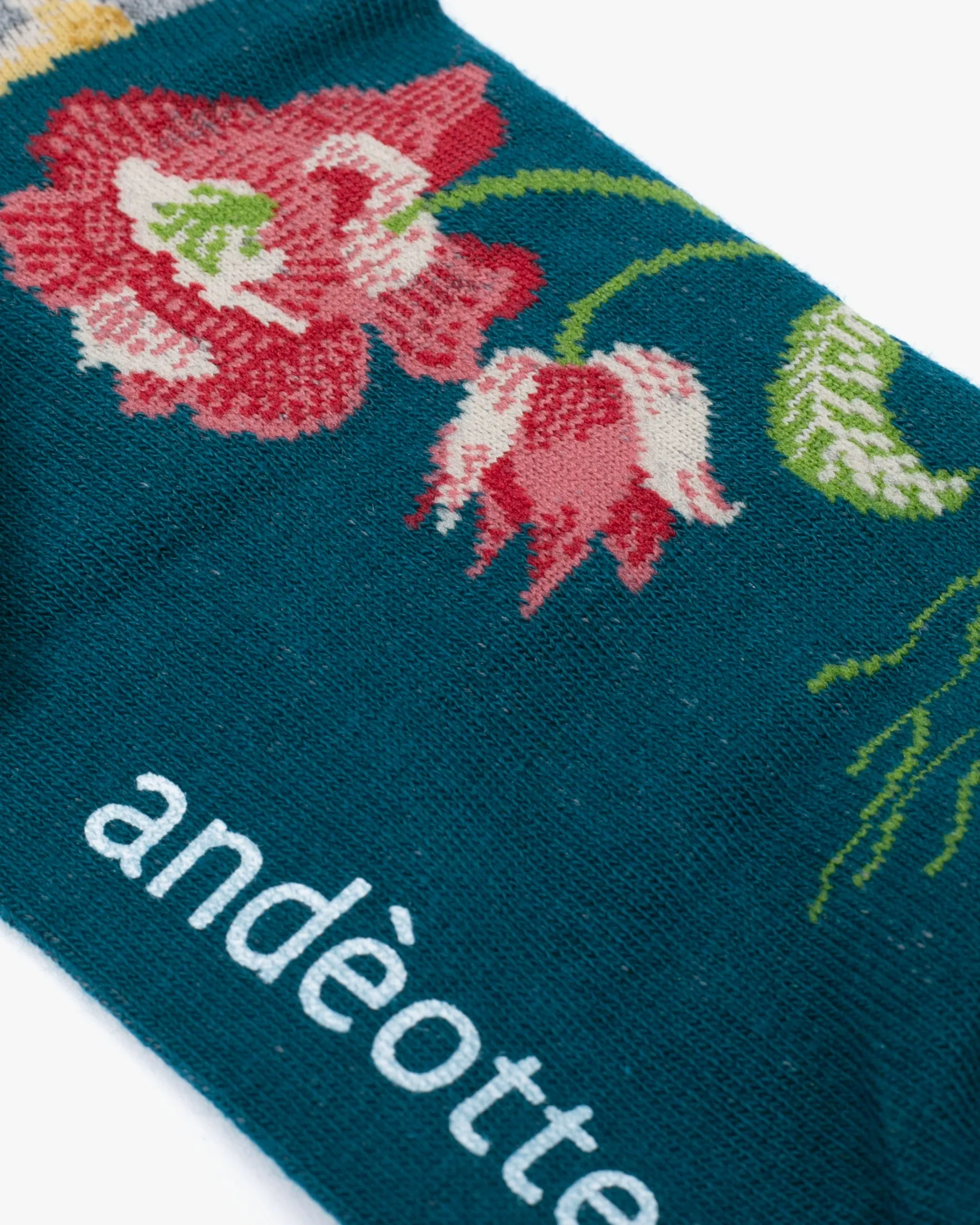 Debby Co. Crew Socks, Andeotte Collection, Gray with Yellow Rabbit sold by Kiriko product image thumbnail 4