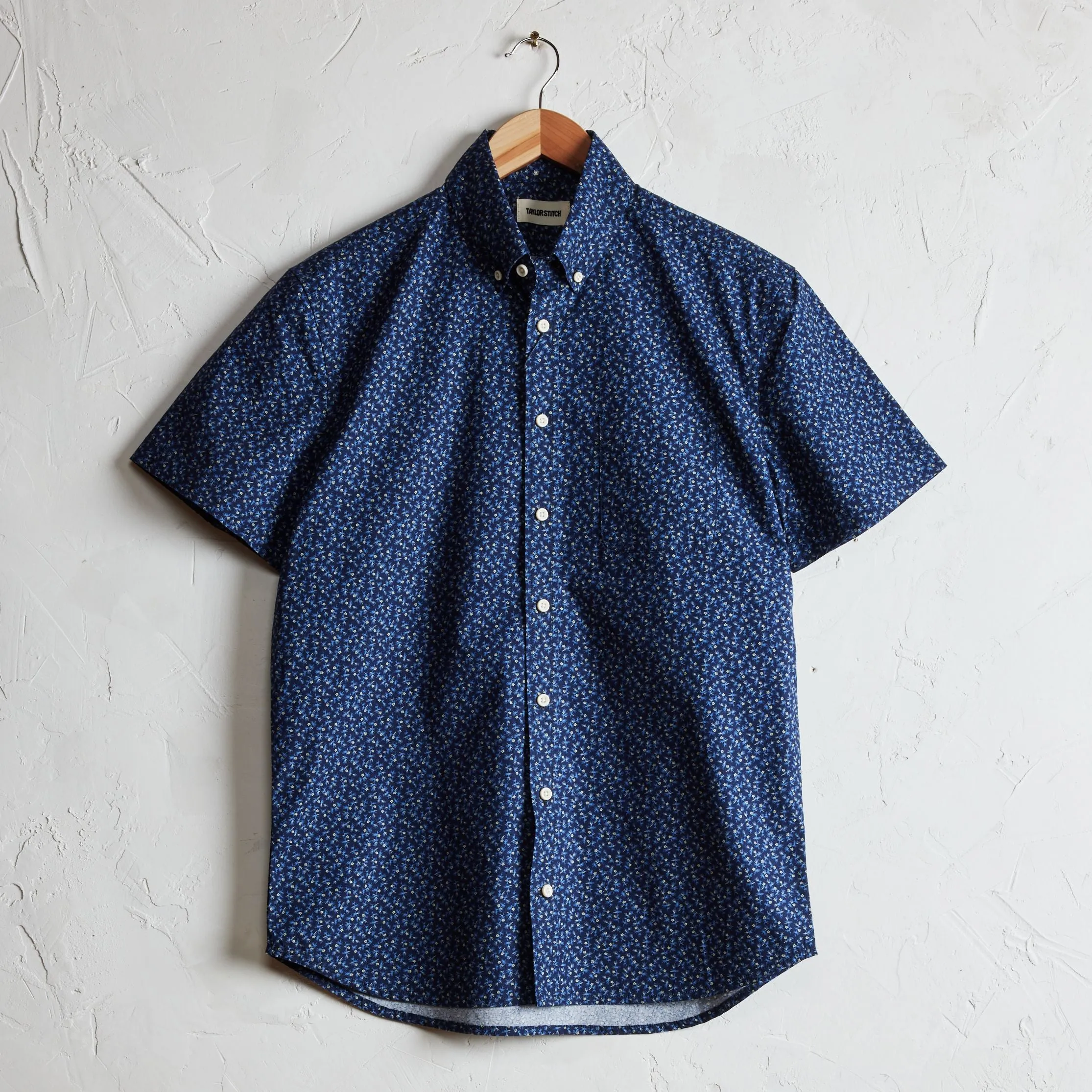 The Short Sleeve Jack | Falling Floral | Taylor Stitch sold by Man Ready