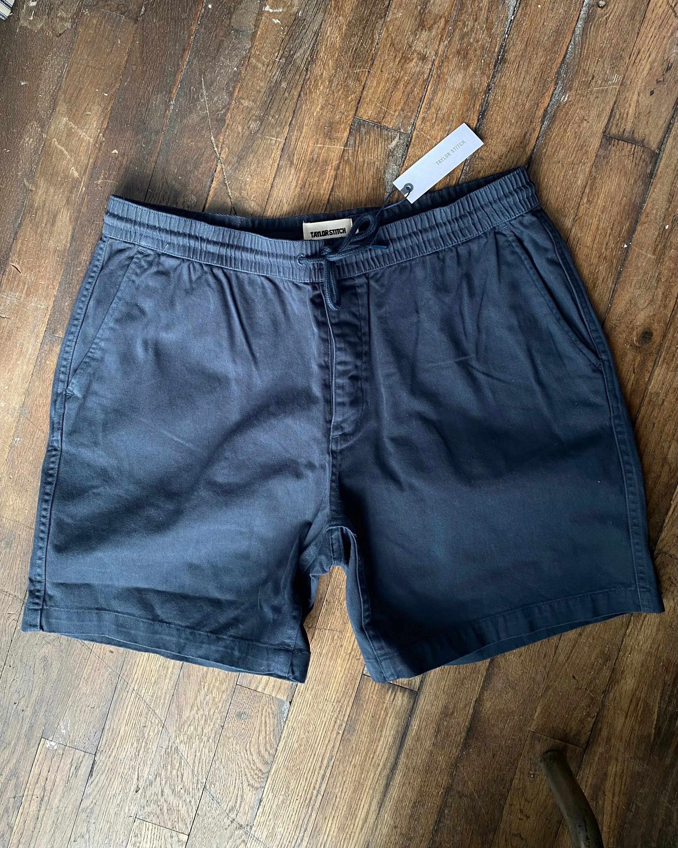 The Apres Short | Organic Dark Navy Foundation Twill | Taylor Stitch sold by Man Ready