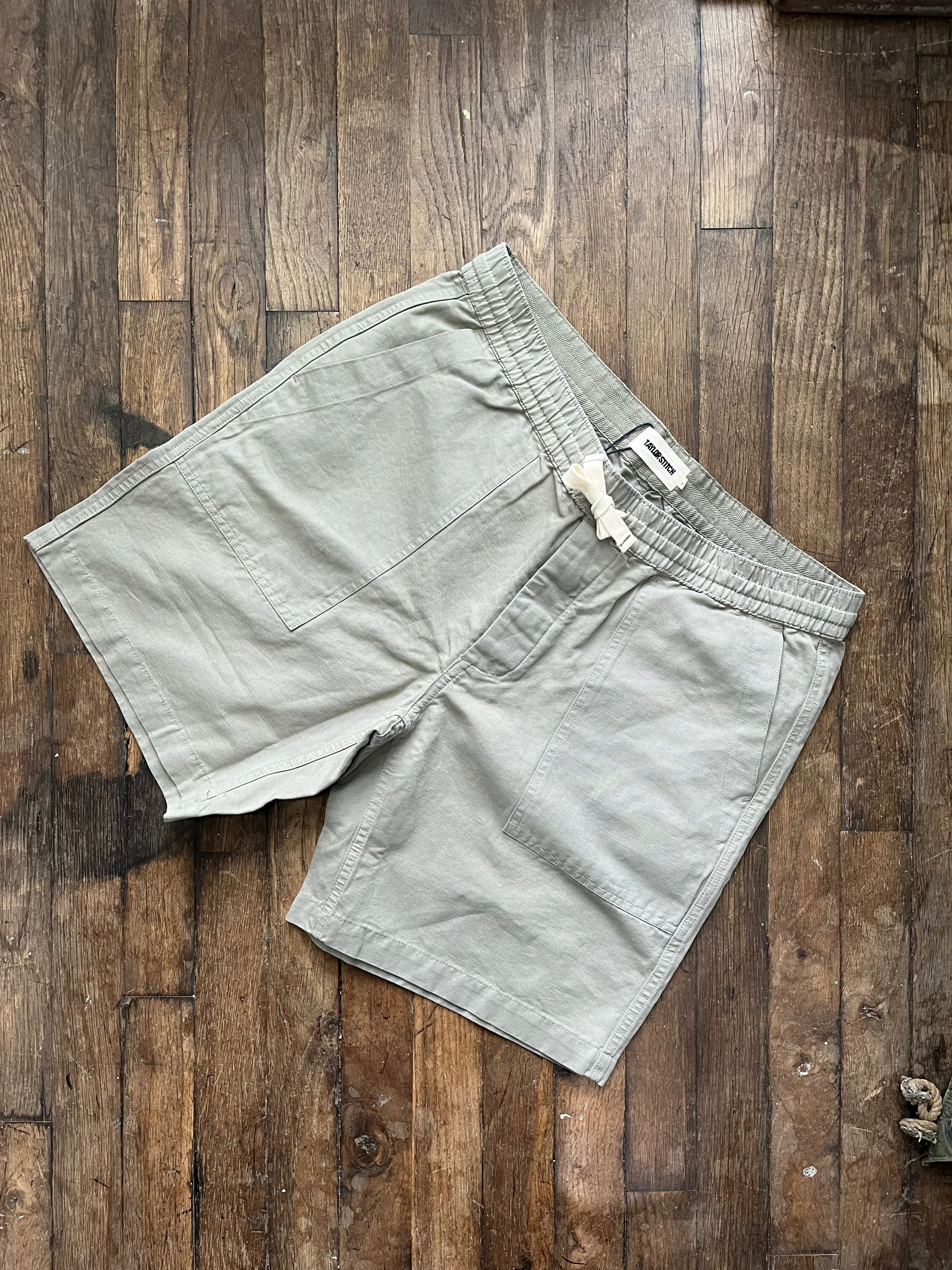 The Apres Trail Short | Light Sage Slub | Taylor Stitch sold by Man Ready