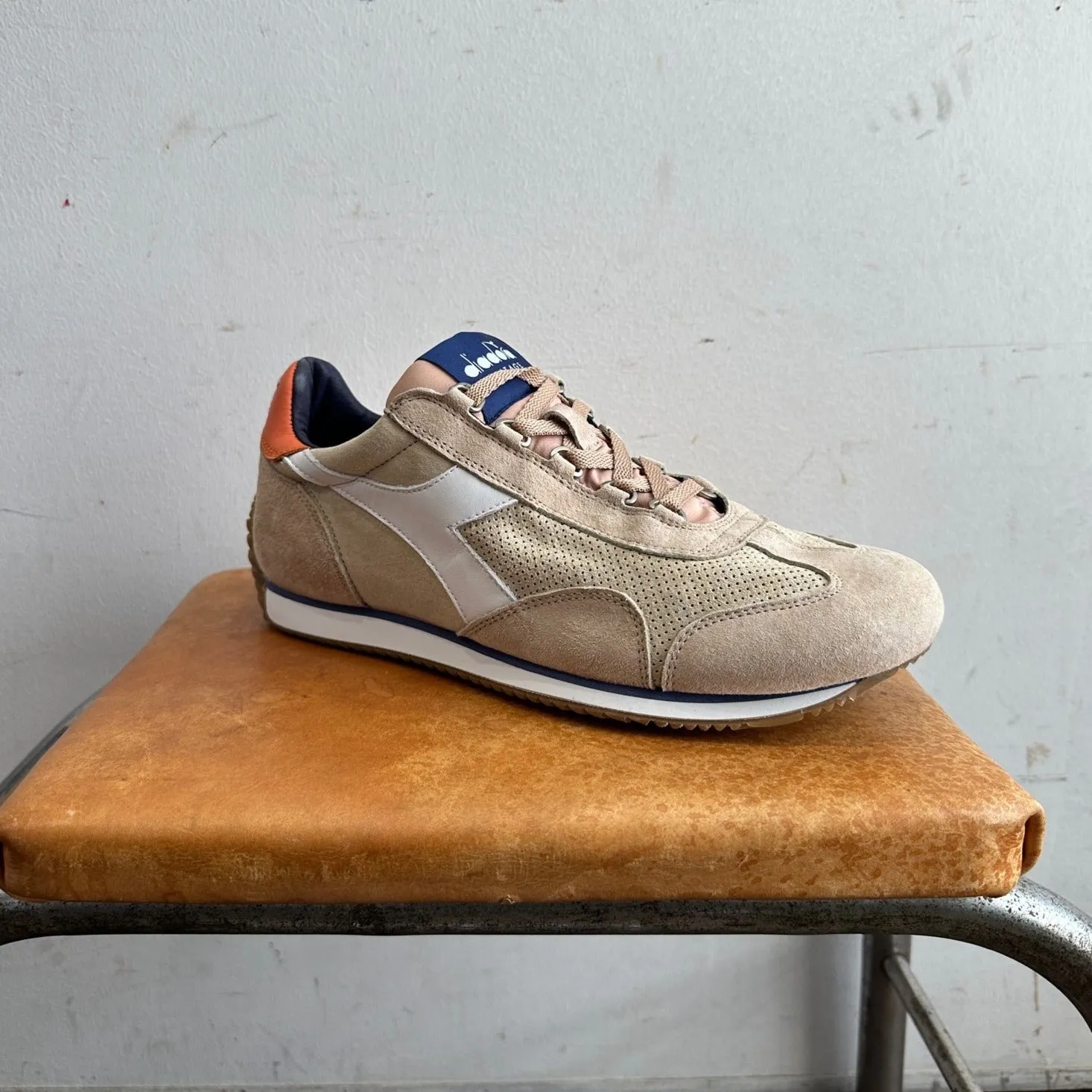 EQUIPE SUEDE | ALMOND BEIGE | DIADORA sold by Man Ready product image thumbnail 2