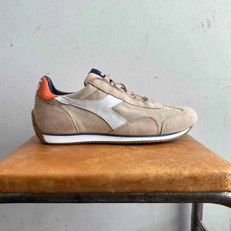 EQUIPE SUEDE | ALMOND BEIGE | DIADORA sold by Man Ready