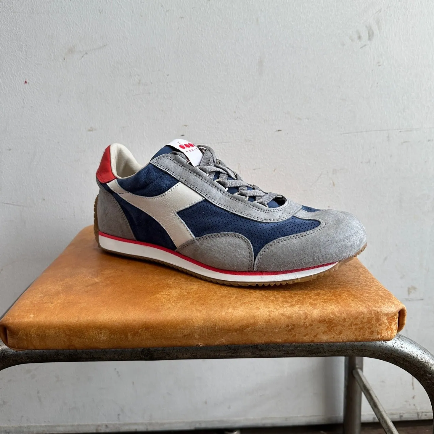 EQUIPE SUEDE | NIGHT BLUE | DIADORA sold by Man Ready product image thumbnail 2