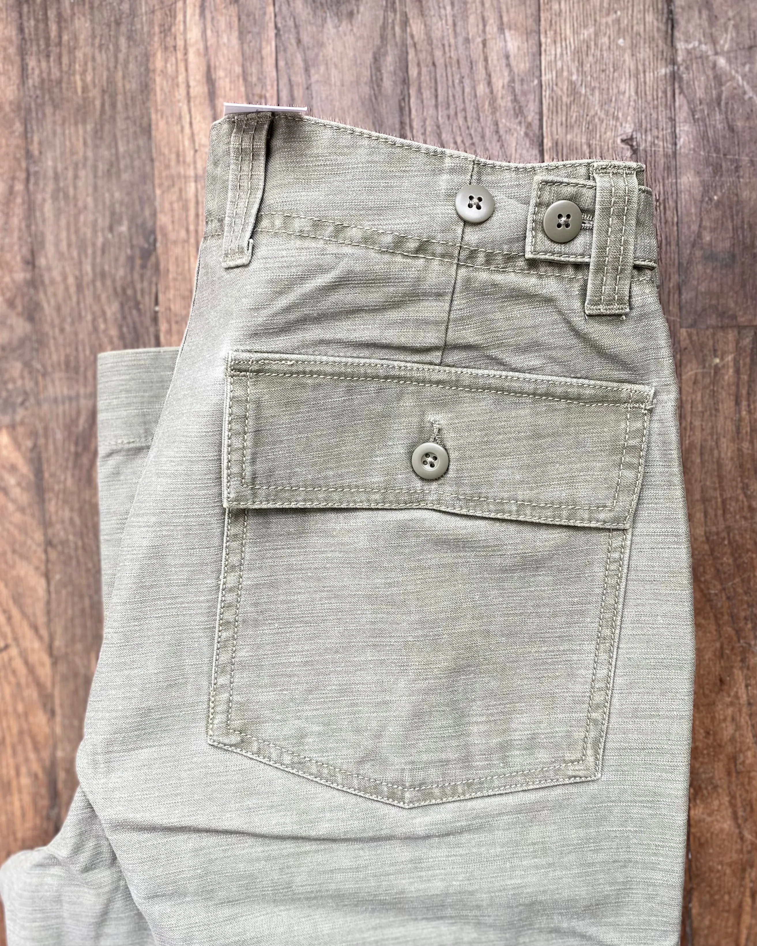 The Surplus Pant | Field Olive Reverse Sateen (32 Inseam) | Taylor Stitch sold by Man Ready product image thumbnail 2