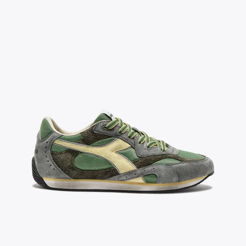 EQUIPE REVENGE USED | CLUB GREEN | DIADORA sold by Man Ready